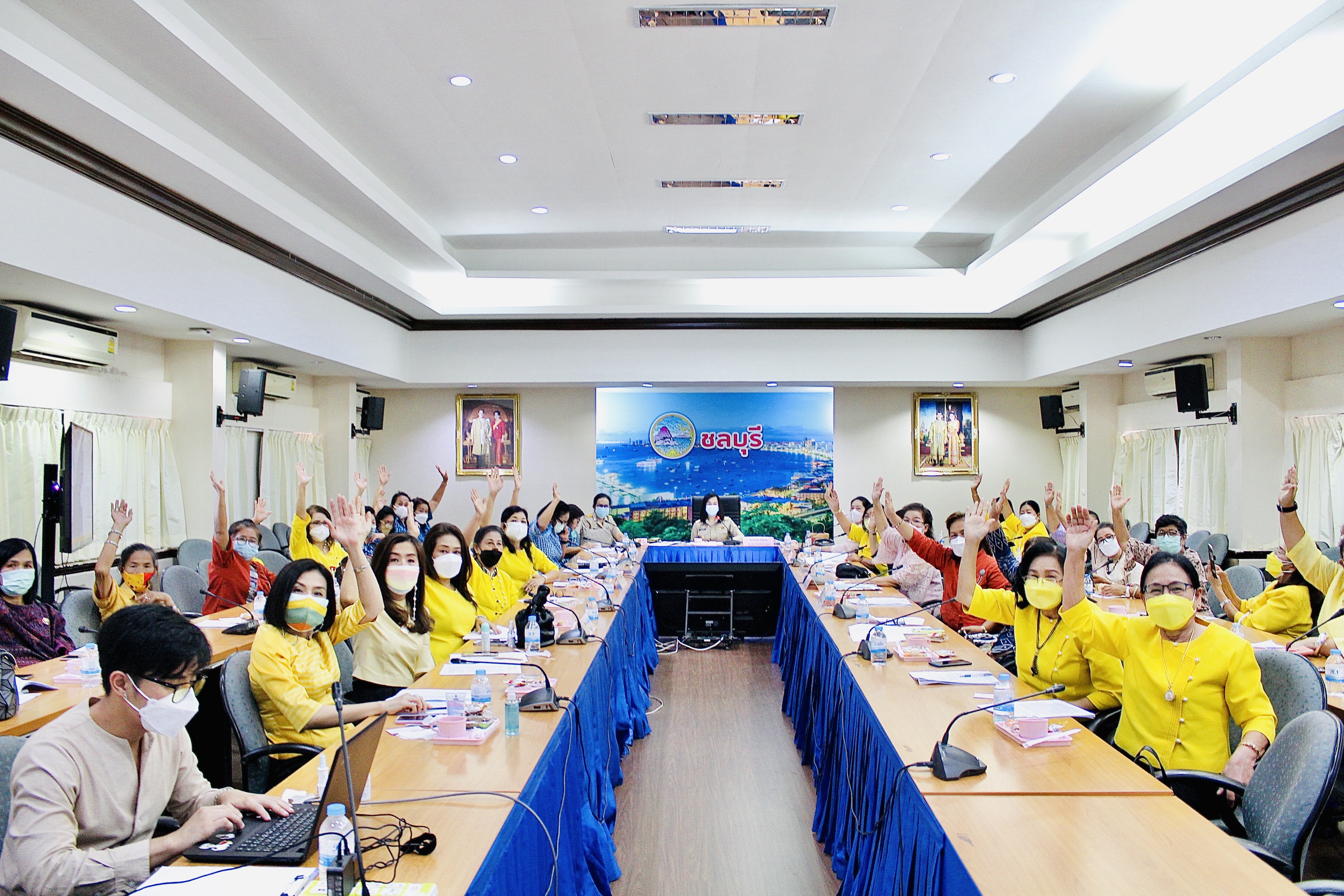 การประชุมคณะกรรมการพัฒนาสตรีจังหวัดชลบุรี ครั้งที่ 2/2564