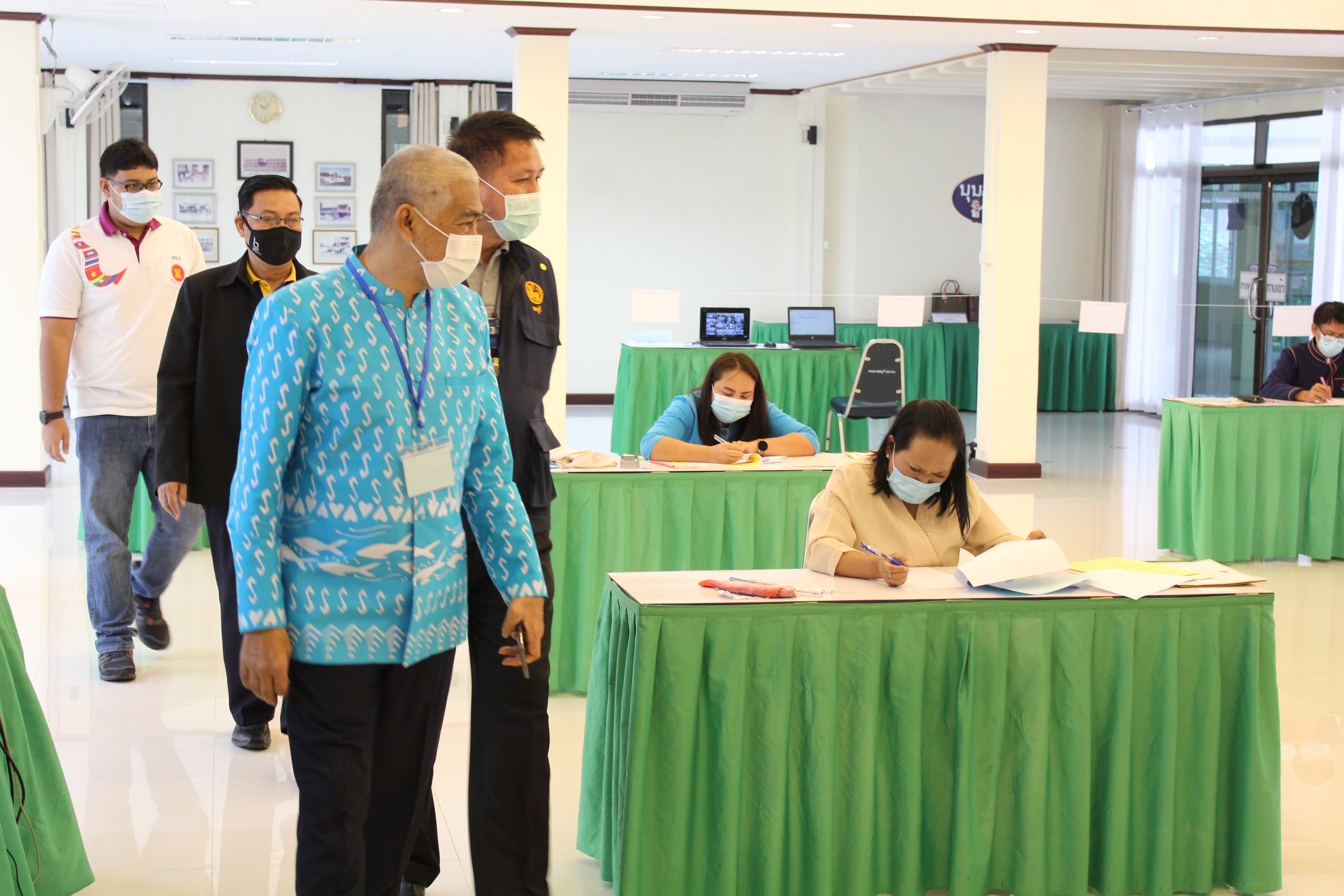 การสอบข้อเขียน ประเภทวิชาการ ระดับชำนาญการพิเศษ ตำแหน่ง ผอ.กลุ่มงานประสานและสนับสนุนการบริหารงานพัฒนาชุมชน