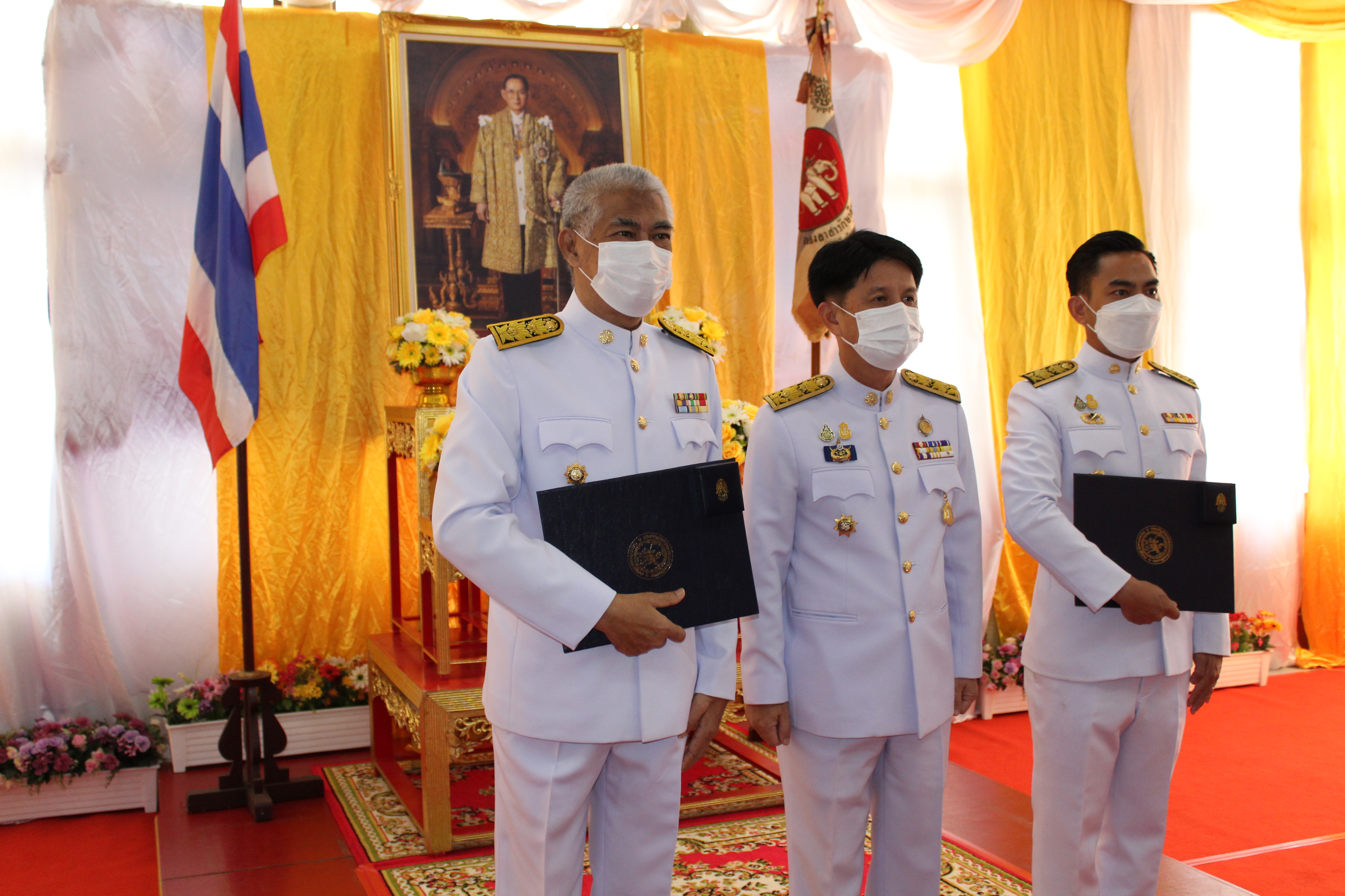 พจ.ชลบุรี เข้าพิธีรับมอบเครื่องหมาย “รักษาดินแดนยิ่งชีพ”