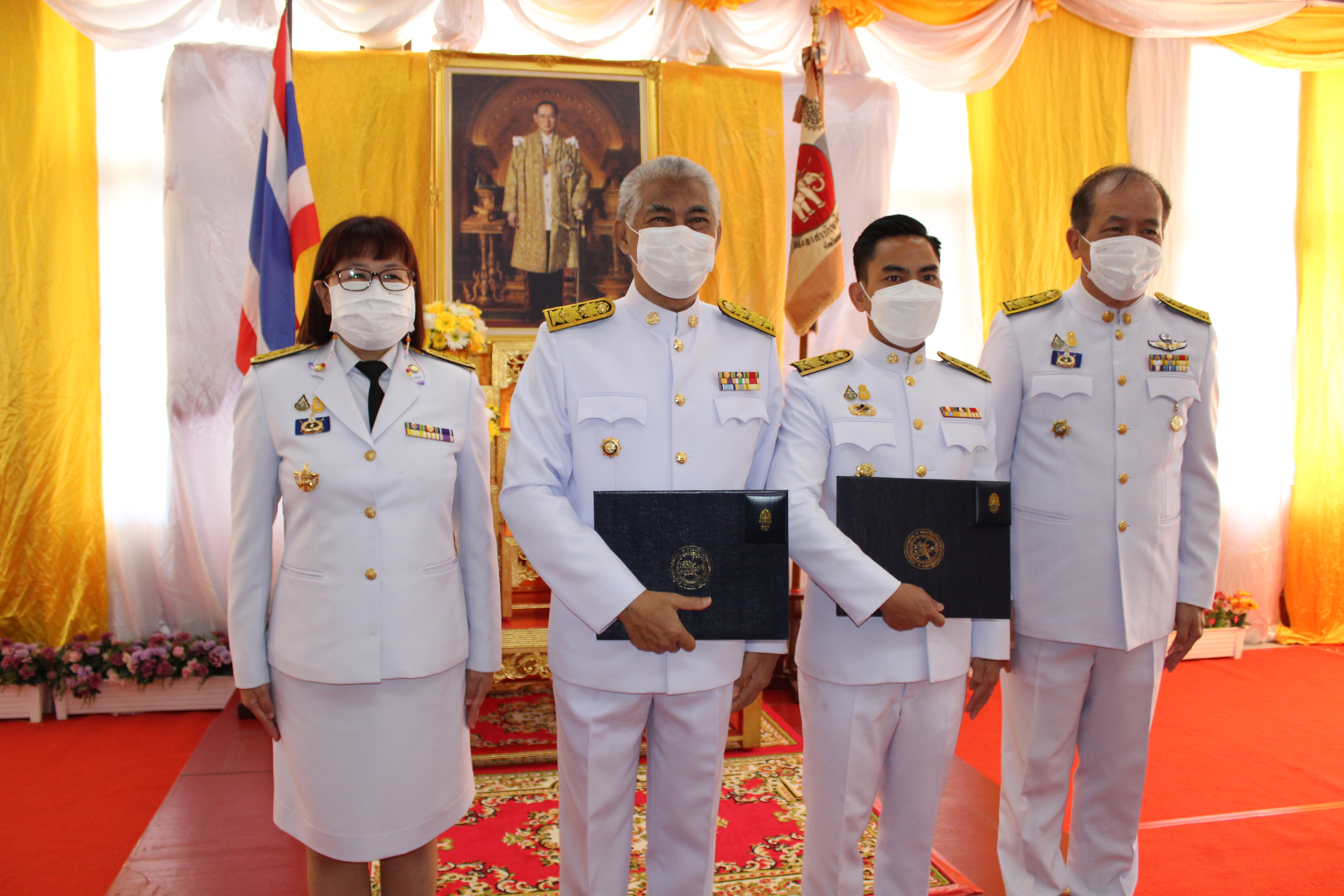 พจ.ชลบุรี เข้าพิธีรับมอบเครื่องหมาย “รักษาดินแดนยิ่งชีพ”