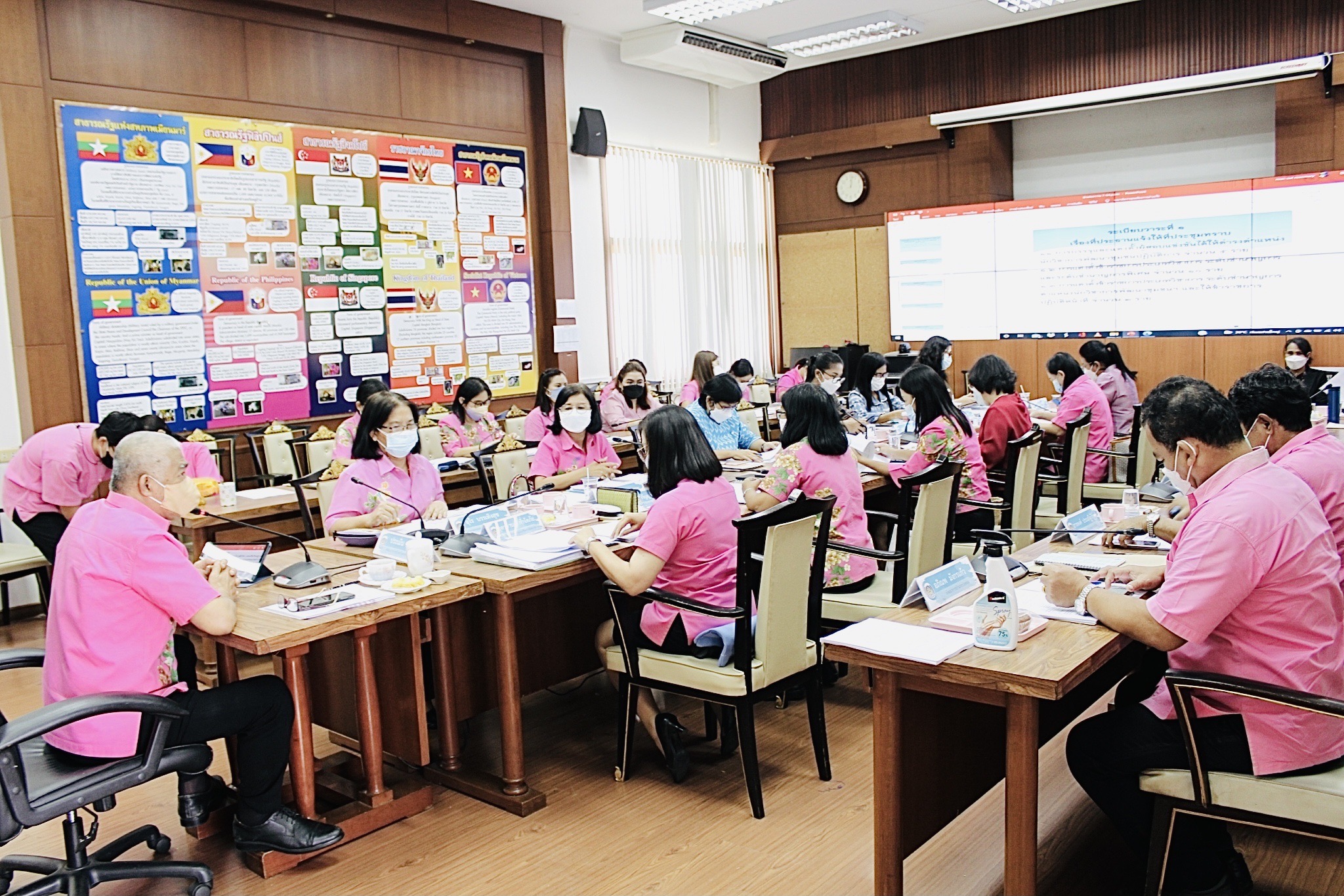 ประชุมผู้อำนวยการกลุ่มงาน และพัฒนาการอำเภอ ในสังกัดสำนักงานพัฒนาชุมชนจังหวัดชลบุรี ครั้งที่ 7/2564