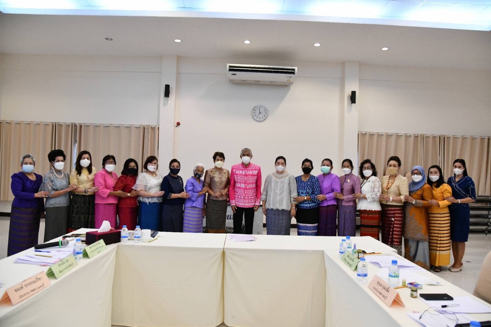 พช.ชลบุรี จัดประชุมคณะกรรมการพัฒนาสตรีภาค (กพสภ.) ครั้งที่ 1/2564