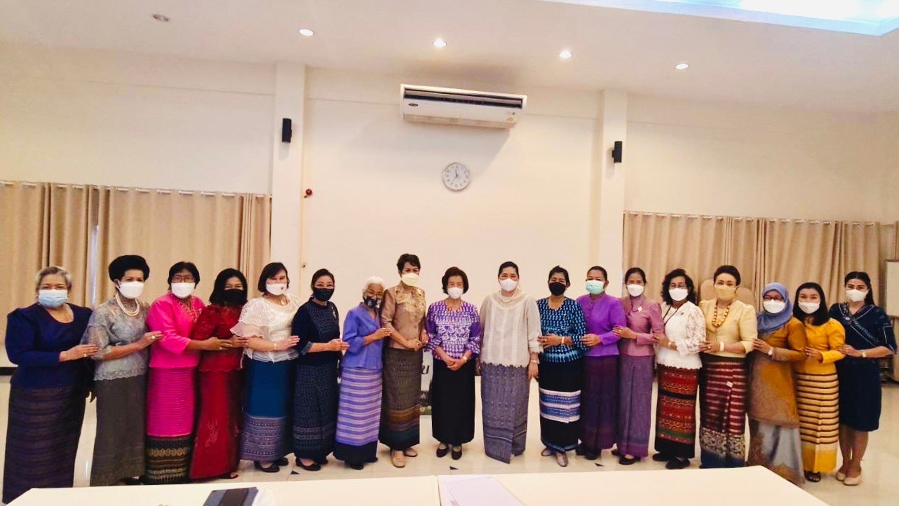 พช.ชลบุรี จัดประชุมคณะกรรมการพัฒนาสตรีภาค (กพสภ.) ครั้งที่ 1/2564