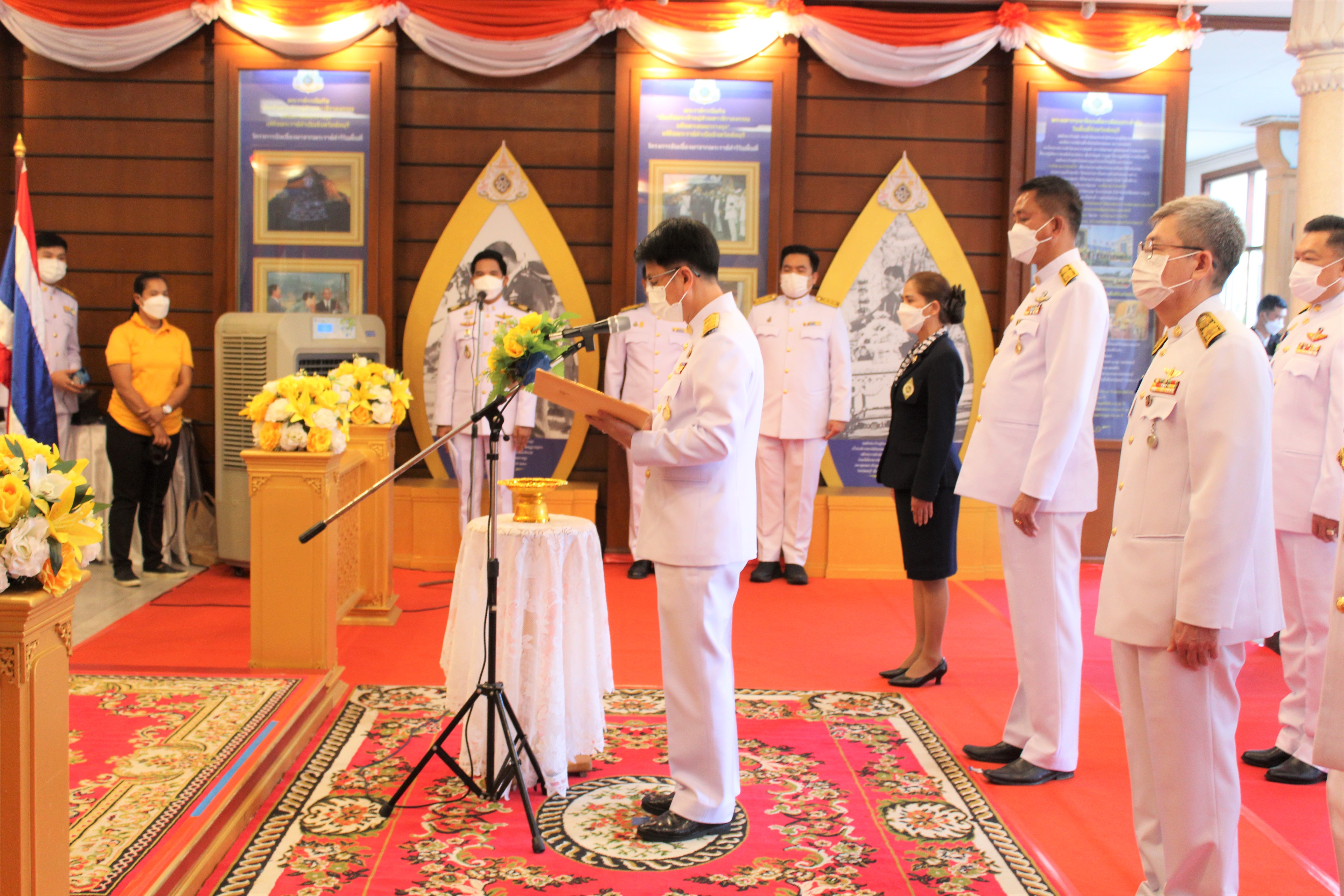 ชลบุรี จัดพิธีวางพวงมาลาถวายราชสักการะเนื่องในวันคล้ายวันสวรรคตพระบาทสมเด็จพระจอมเกล้าเจ้าอยู่หัว รัชกาลที่ 4