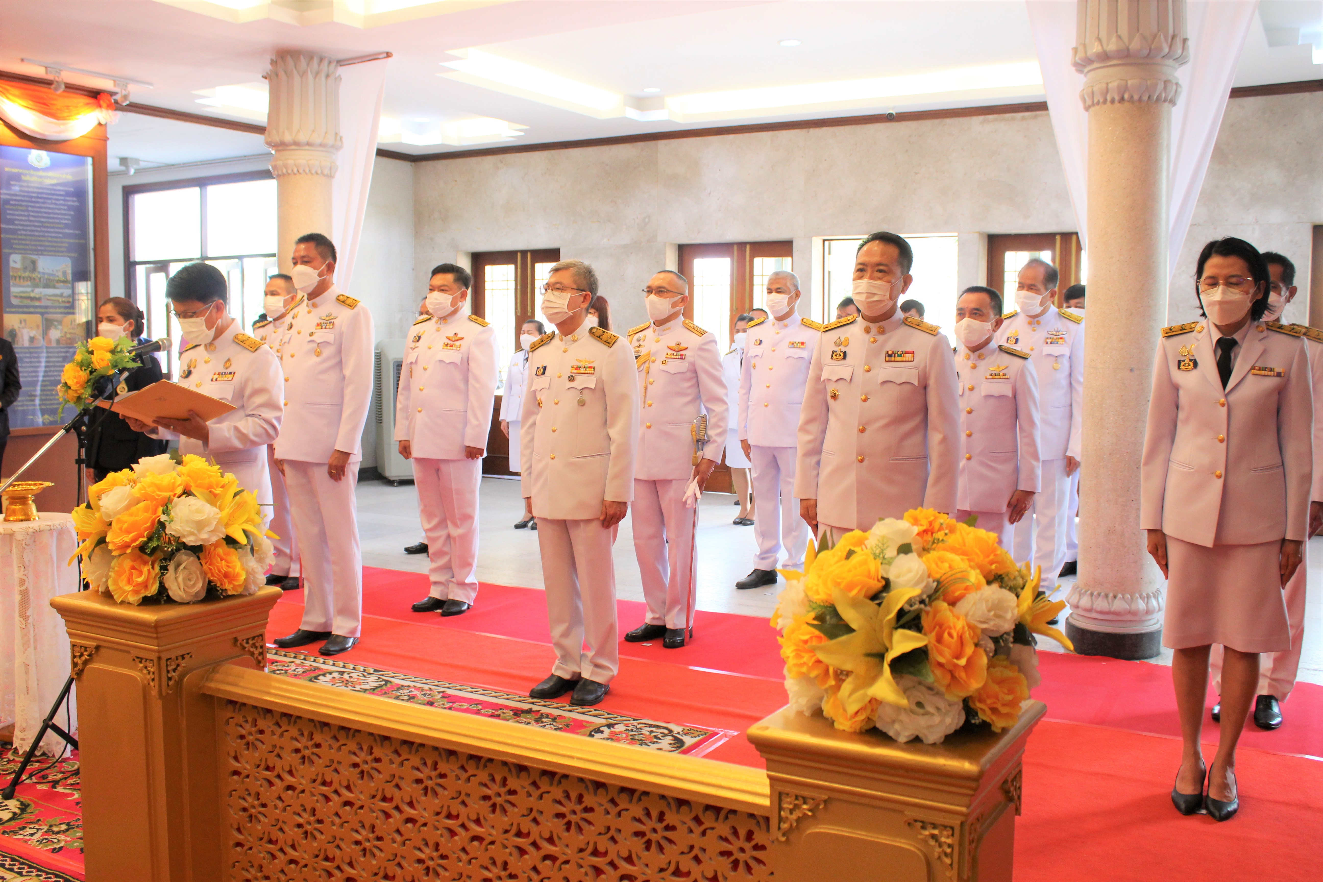 ชลบุรี จัดพิธีวางพวงมาลาถวายราชสักการะเนื่องในวันคล้ายวันสวรรคตพระบาทสมเด็จพระจอมเกล้าเจ้าอยู่หัว รัชกาลที่ 4