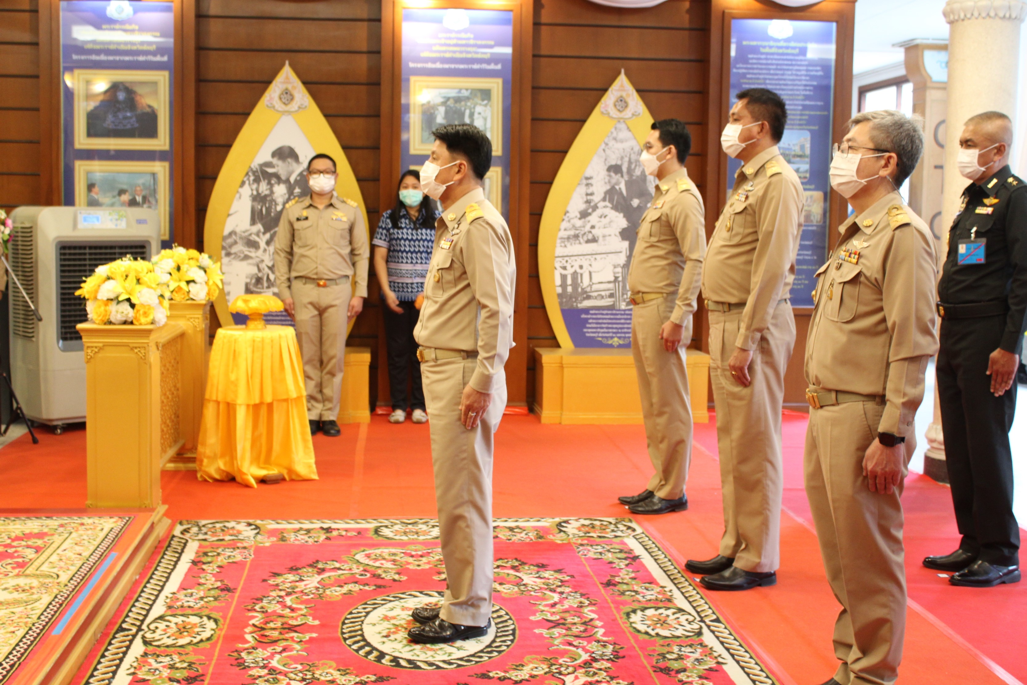 จ.ชลบุรีจัดพิธีรับมอบหนังสือพระราชทาน “เรื่องเล่าชาวคชานุรักษ์”