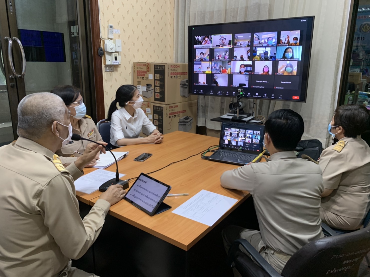 พช.ชลบุรี จัดประชุมเชิงปฏิบัติการสร้างรายได้จากกิจการอาหารปลอดภัย (โรงพยาบาล โรงเรียน โรงแรม ร้านอาหาร)