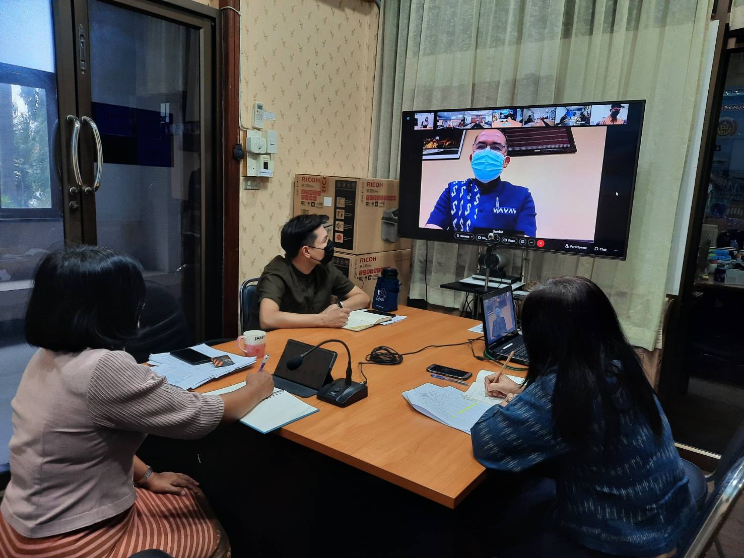 พช.ชลบุรี ร่วมประชุมเตรียมความพร้อมการขับเคลื่อนงานตามภารกิจของศูนย์สารสนเทศเพื่อการพัฒนาชุมชน ประจำปีงบประมาณ พ.ศ. 2565
