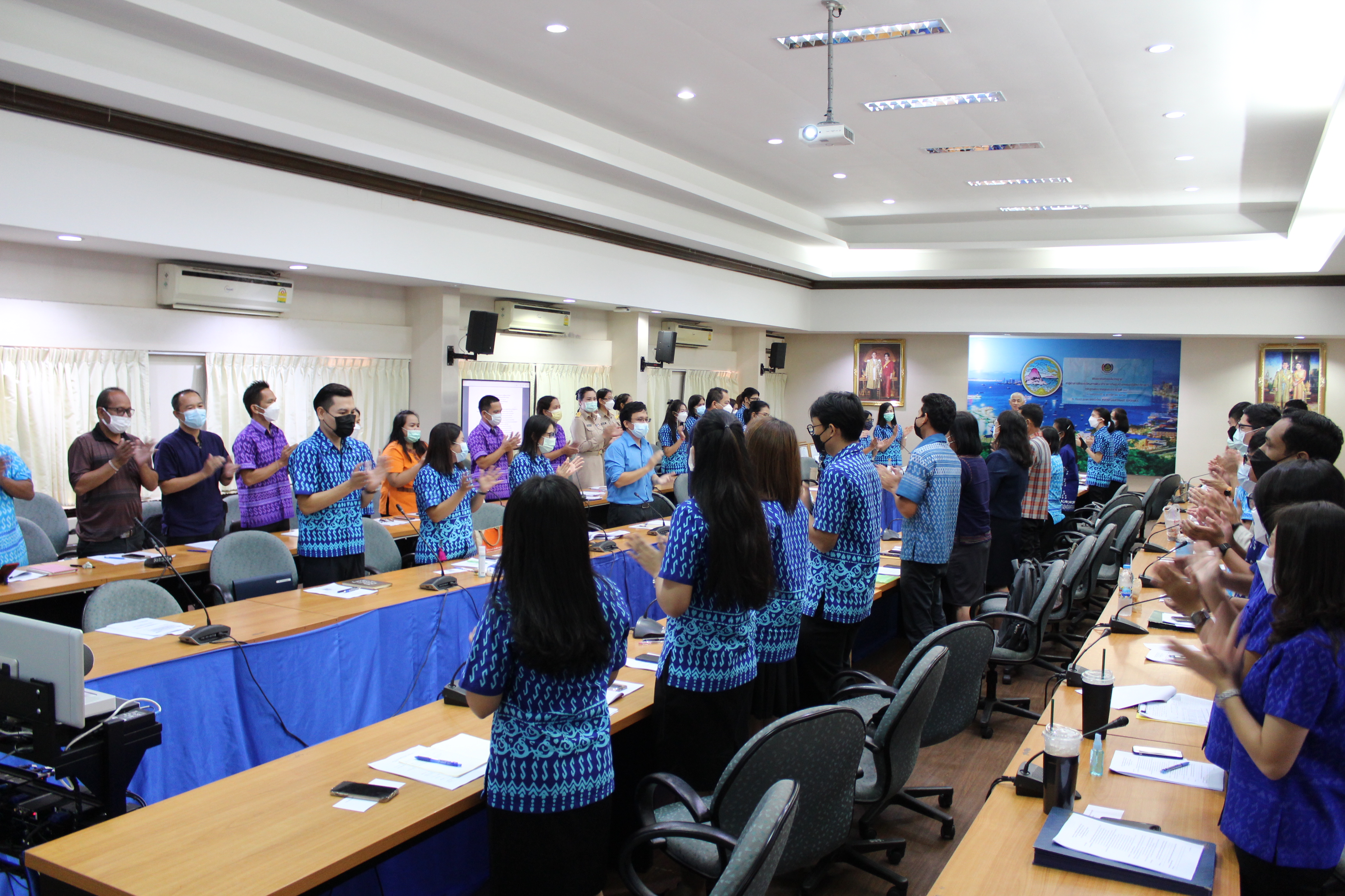 การประชุมผู้อำนวยการกลุ่มงานและพัฒนาการอำเภอในสังกัดสำนักงานพัฒนาชุมชนจังหวัดชลบุรี ครั้งที่ 1/2565