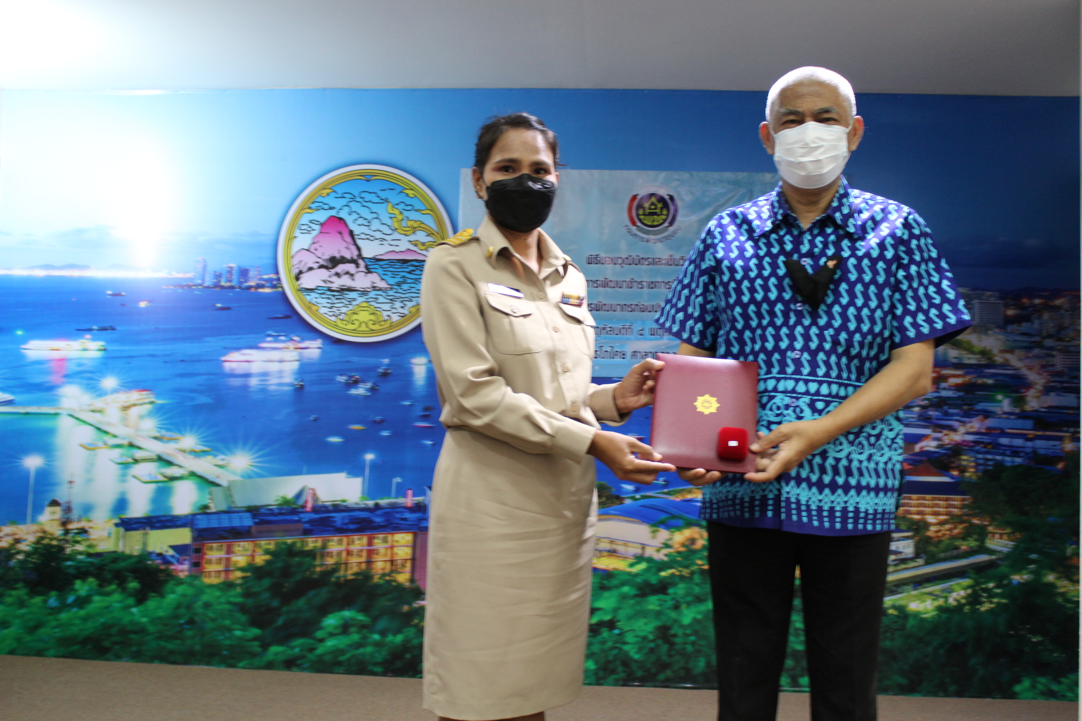 การประชุมผู้อำนวยการกลุ่มงานและพัฒนาการอำเภอในสังกัดสำนักงานพัฒนาชุมชนจังหวัดชลบุรี ครั้งที่ 1/2565