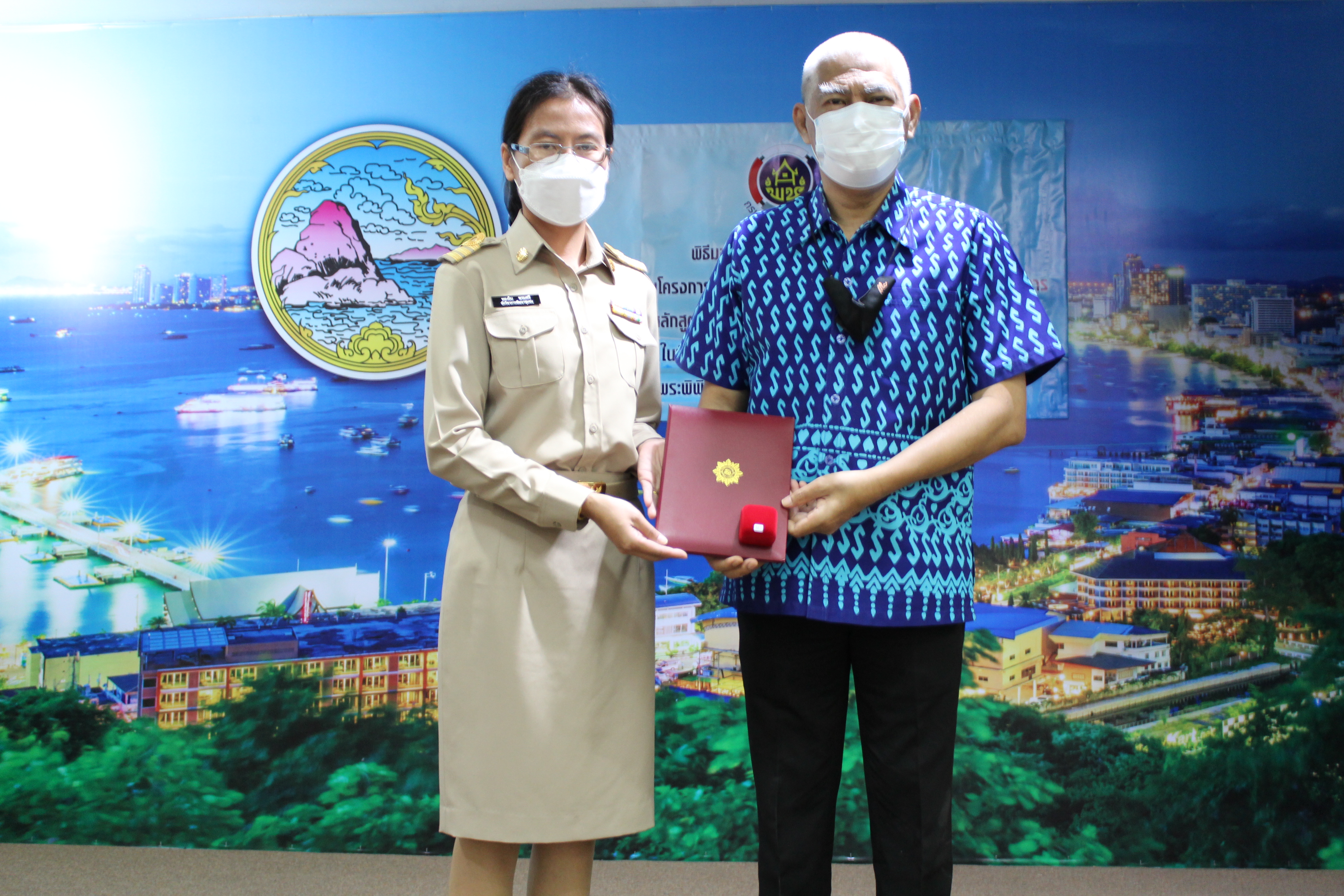 การประชุมผู้อำนวยการกลุ่มงานและพัฒนาการอำเภอในสังกัดสำนักงานพัฒนาชุมชนจังหวัดชลบุรี ครั้งที่ 1/2565