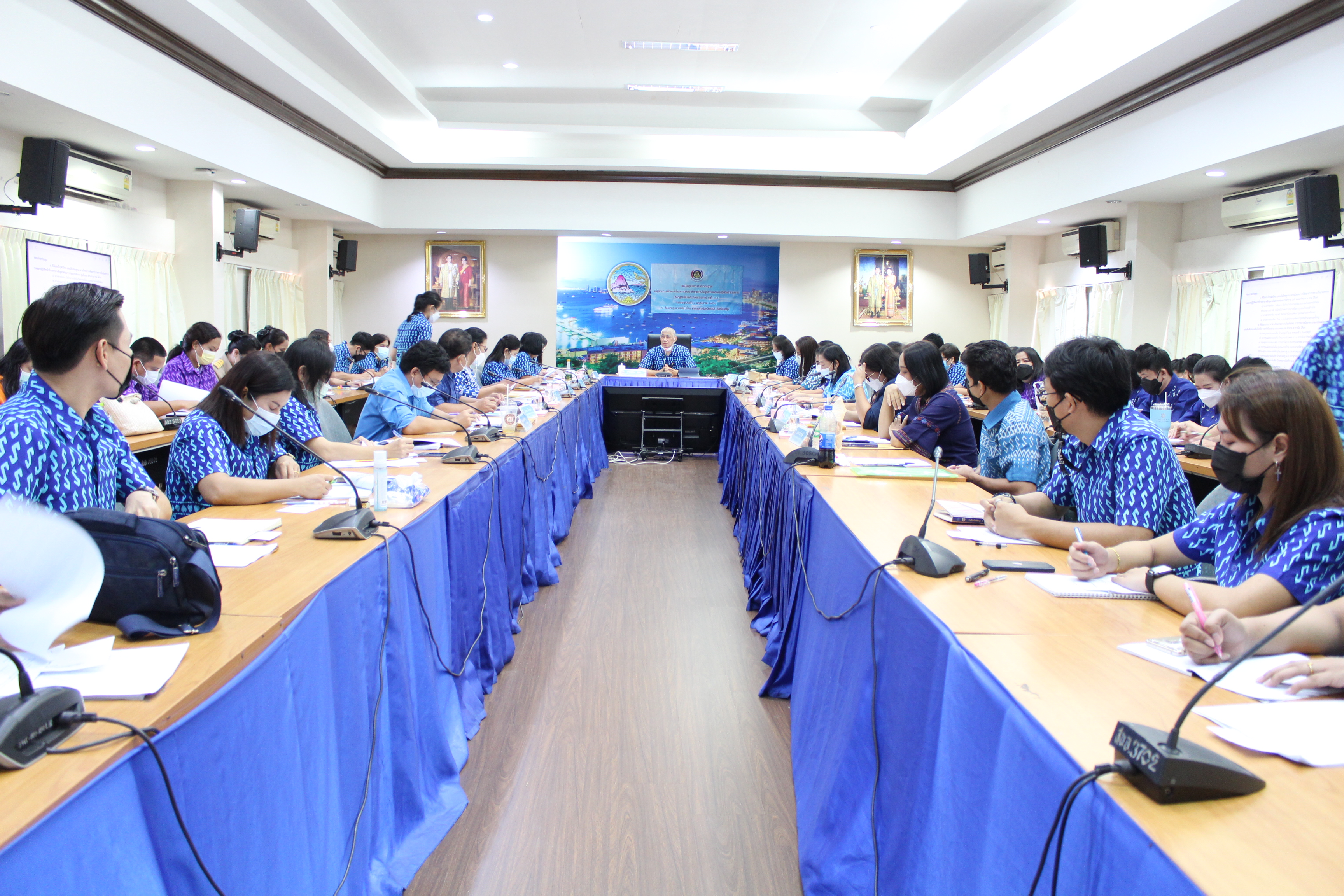 การประชุมผู้อำนวยการกลุ่มงานและพัฒนาการอำเภอในสังกัดสำนักงานพัฒนาชุมชนจังหวัดชลบุรี ครั้งที่ 1/2565