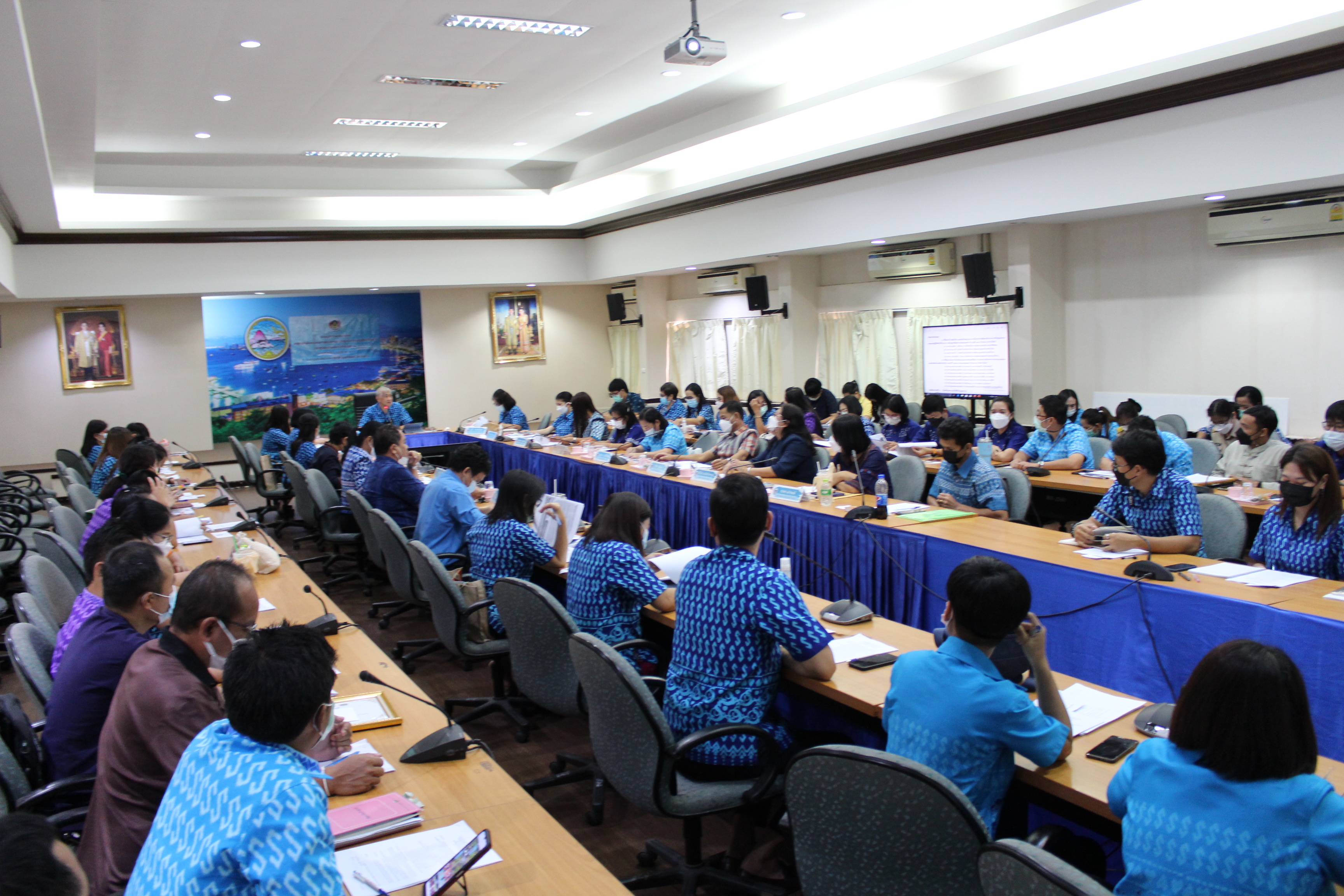 การประชุมผู้อำนวยการกลุ่มงานและพัฒนาการอำเภอในสังกัดสำนักงานพัฒนาชุมชนจังหวัดชลบุรี ครั้งที่ 1/2565