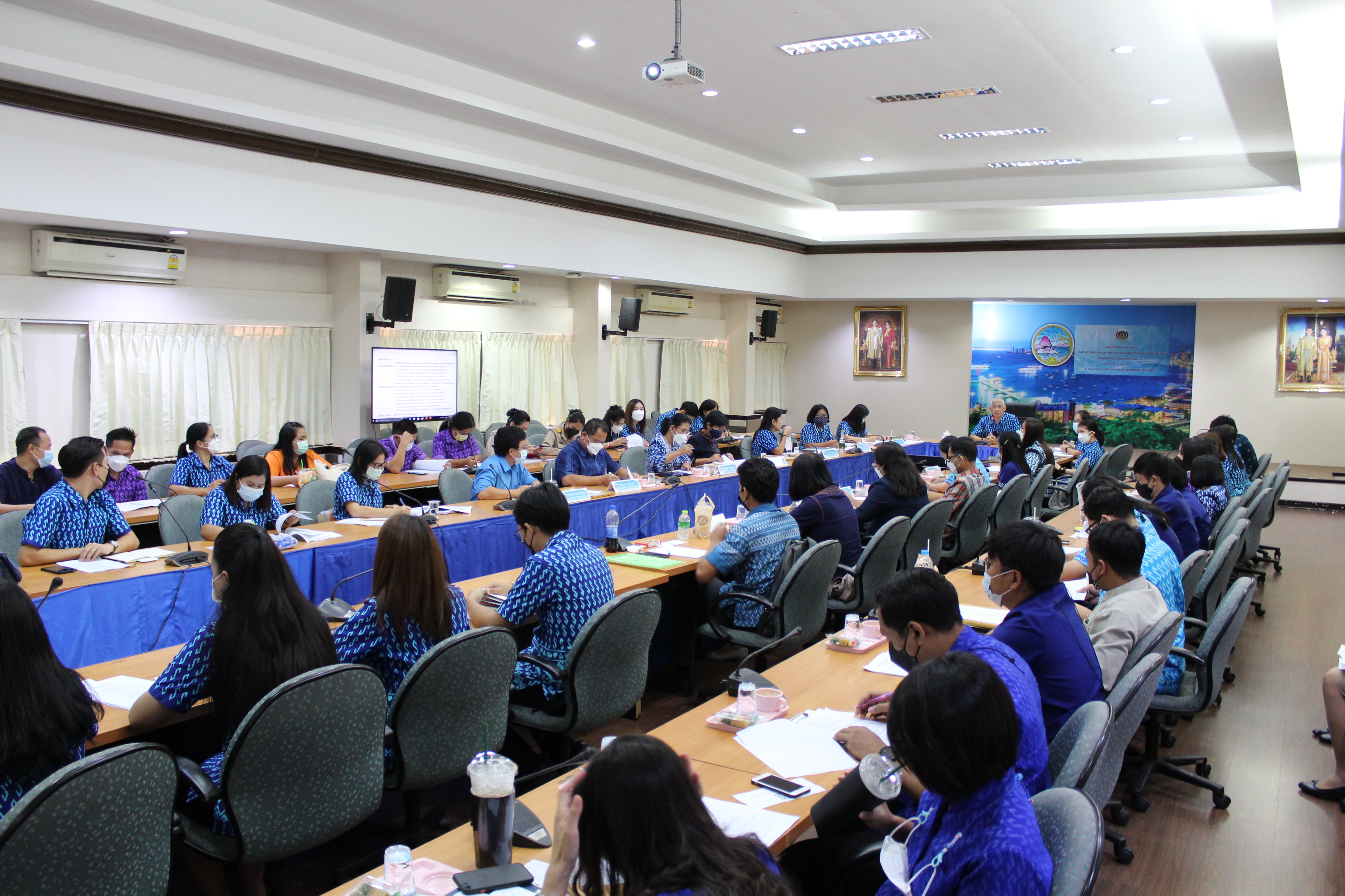 การประชุมผู้อำนวยการกลุ่มงานและพัฒนาการอำเภอในสังกัดสำนักงานพัฒนาชุมชนจังหวัดชลบุรี ครั้งที่ 1/2565