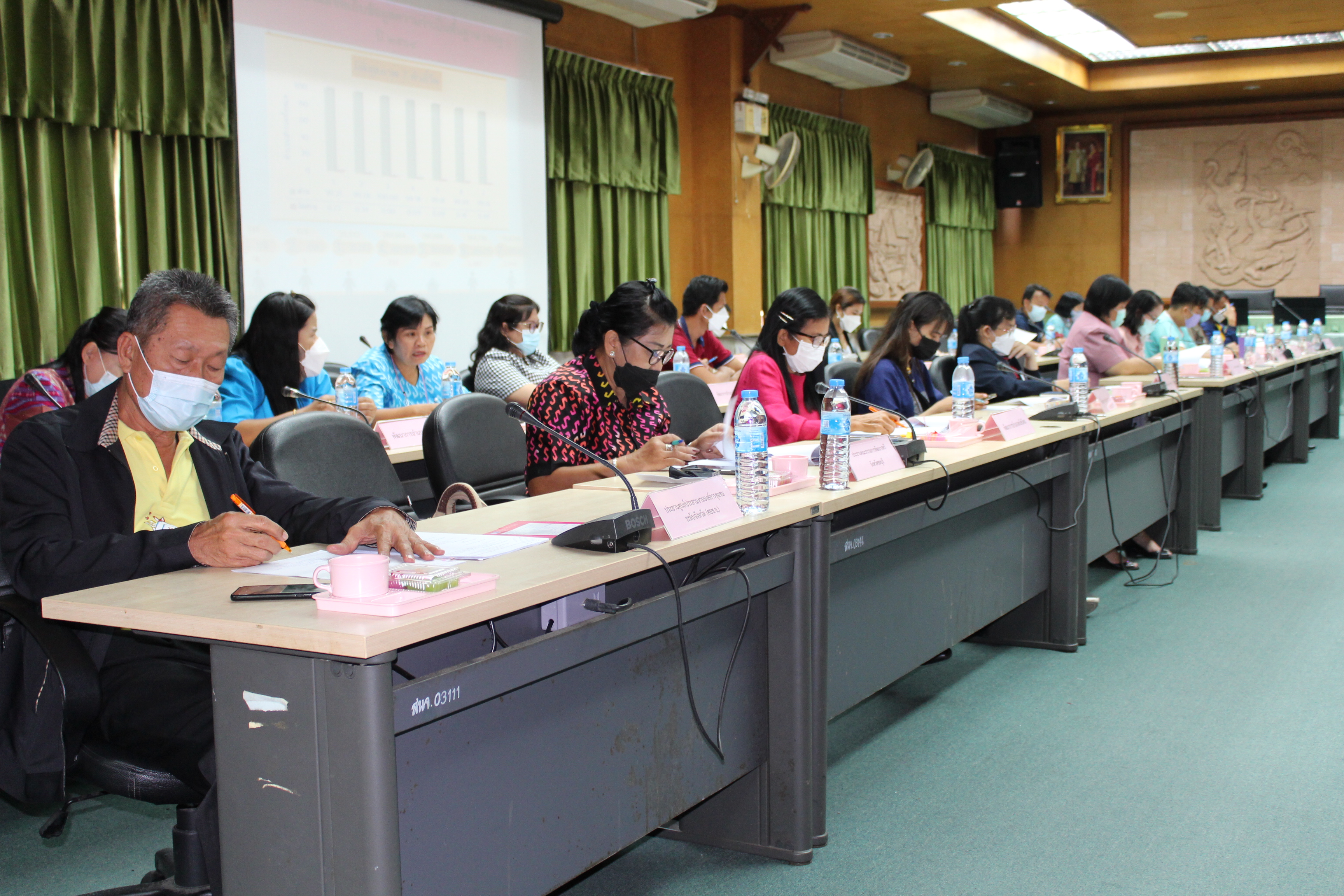 จังหวัดชลบุรี ประชุมรับรองผลการจัดเก็บข้อมูล จปฐ. และ กชช.2ค ปี 2564