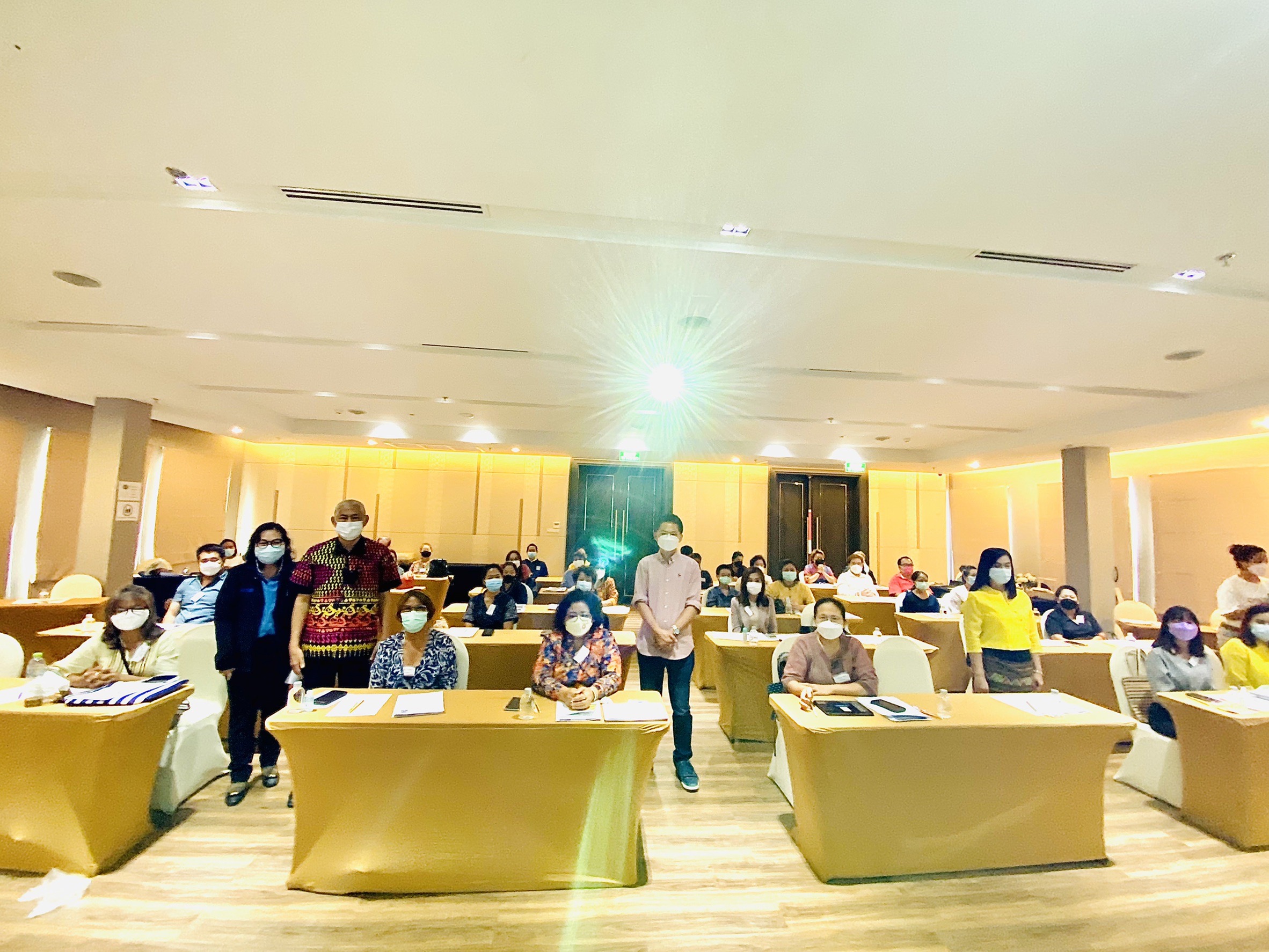 พช.ชลบุรี จัดโครงการพัฒนาศักยภาพผู้ประกอบการสู่ยุค 4.0