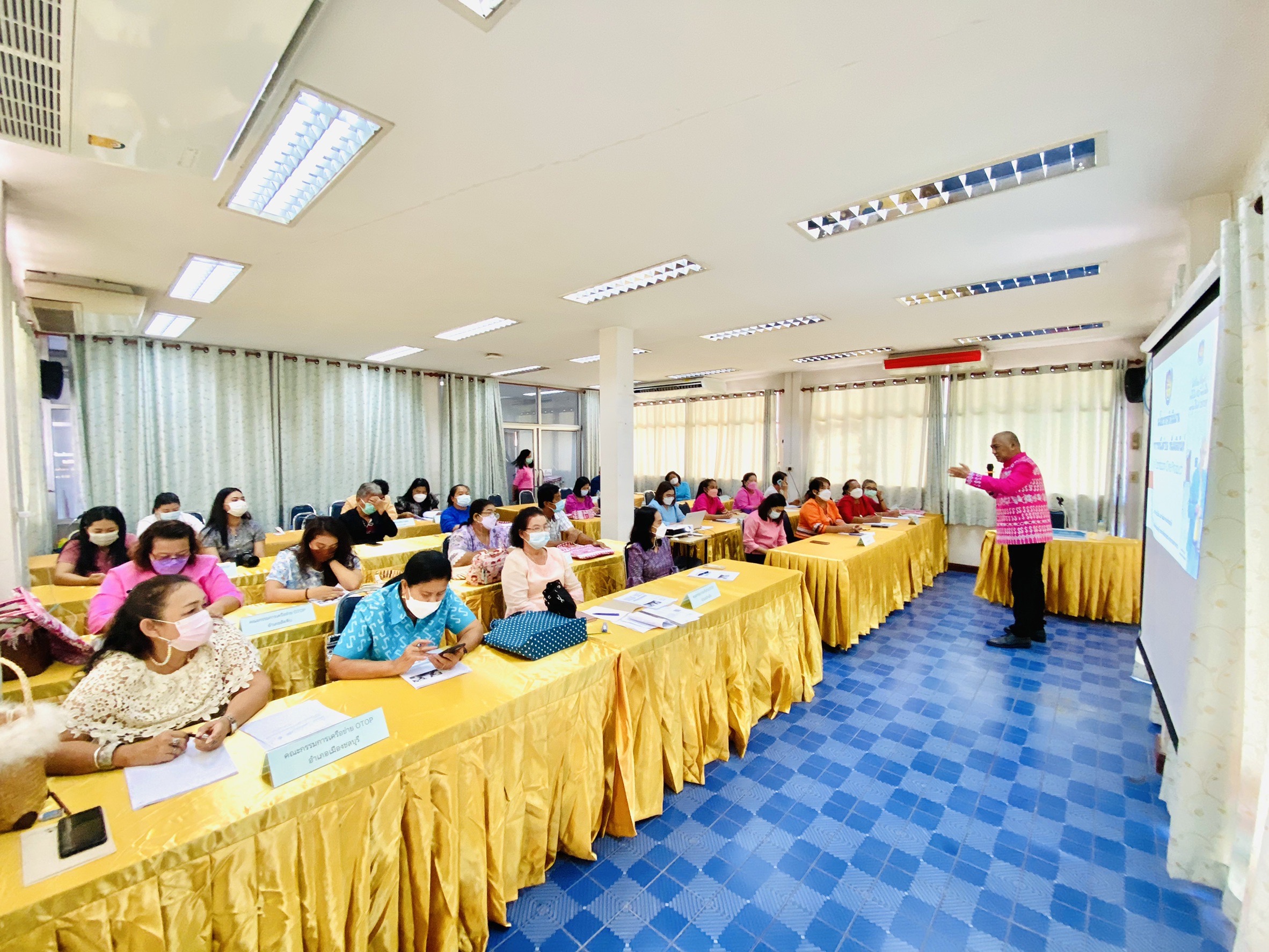 พช.ชลบุรี จัดโครงการพัฒนาศักยภาพเครือข่าย OTOP