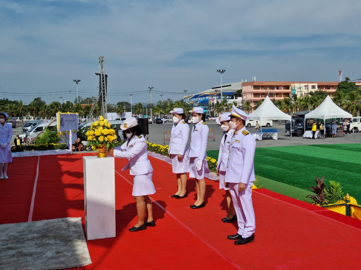 พช.ชลบุรี ร่วมกิจกรรมเนื่องในวันคล้ายวันพระบรมราชสมภพพระบาทสมเด็จพระบรมชนกาธิเบศร มหาภูมิพลอดุลยเดชมหาราช บรมนาถบพิตร วันชาติ และวันพ่อแห่งชาติ 5 ธันวาคม 2564