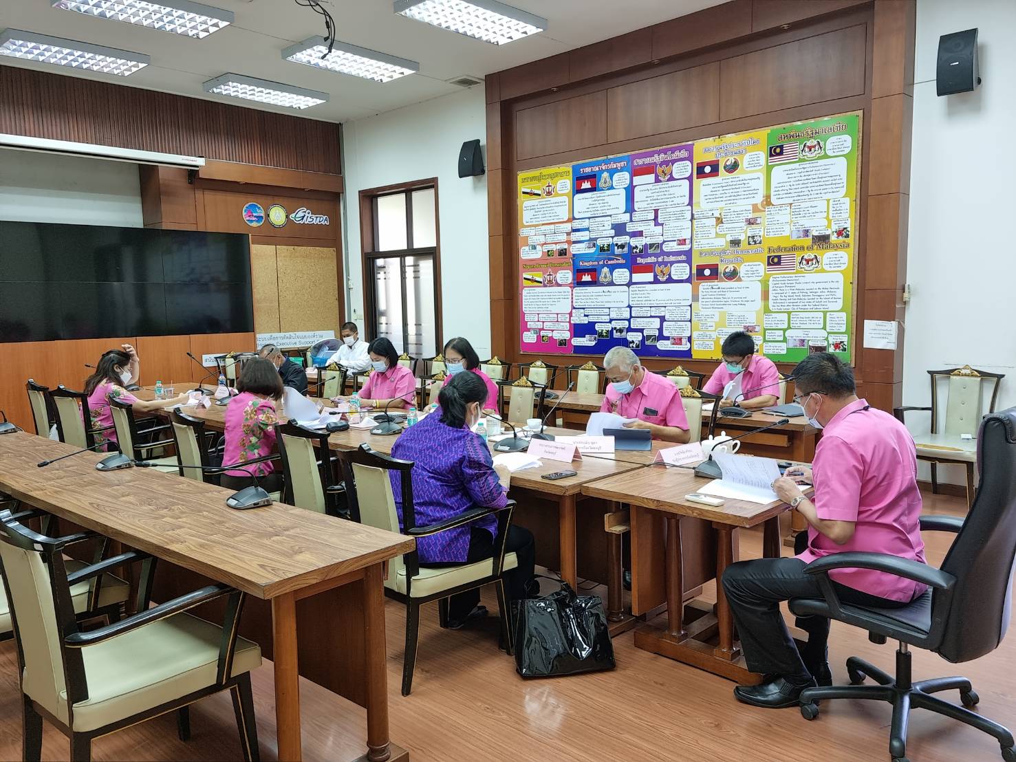 การประชุมคณะอนุกรรมการบริหารกองทุนพัฒนาเด็กชนบทในพระราชูปถัมภ์ สมเด็จพระเทพรัตนราชสุดาฯ สยามบรมราชกุมารี จังหวัดชลบุรี