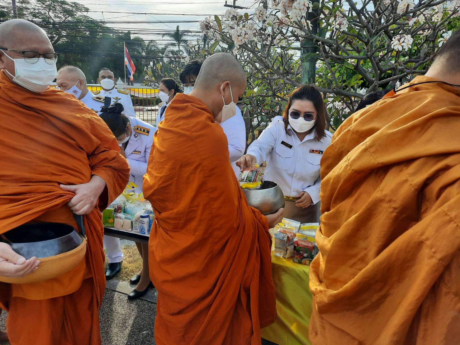 พช.ชลบุรี ร่วมกิจกรรมเนื่องในวันคล้ายวันพระบรมราชสมภพพระบาทสมเด็จพระบรมชนกาธิเบศร มหาภูมิพลอดุลยเดชมหาราช บรมนาถบพิตร วันชาติ และวันพ่อแห่งชาติ 5 ธันวาคม 2564