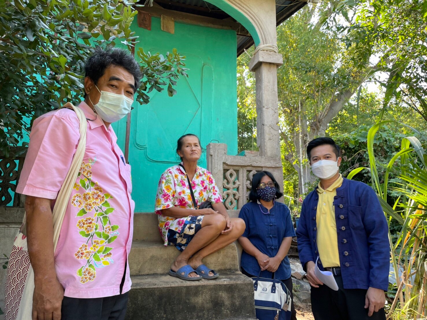 สพจ.ชลบุรี ลงพื้นที่ทดลองใช้แบบฟอร์มตรวจสอบข้อมูลครัวเรือนยากจน TPMAP