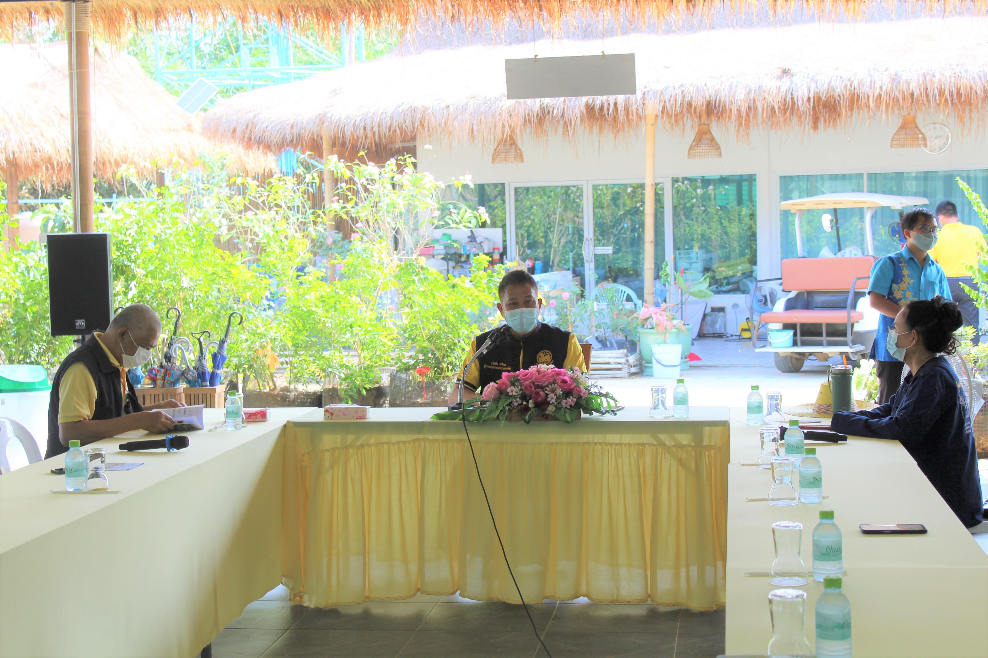 ผู้ตรวจราชการกระทรวงมหาดไทย ลงพื้นที่ตรวจเยี่ยม “โคก หนอง นา โมเดล” อ.พนัสนิคม