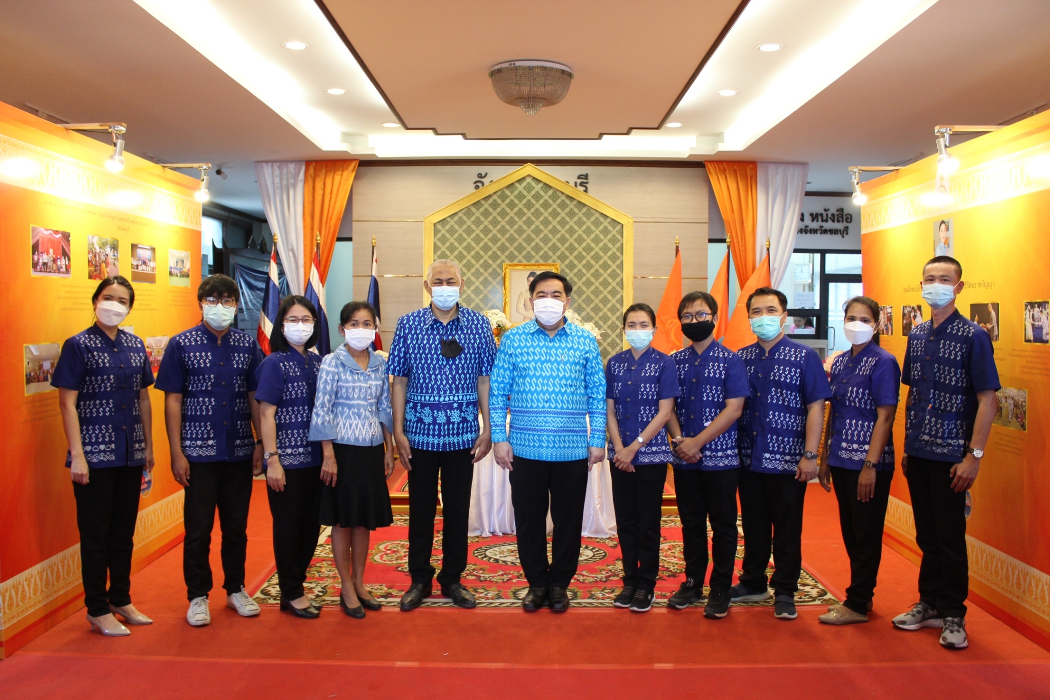 รองผู้ว่าราชการจังหวัดชลบุรี นำคณะเจ้าหน้าที่พัฒนาชุมชนชลบุรี ร่วมลงนามถวายพระพร สมเด็จพระเจ้าลูกเธอ เจ้าฟ้าสิริวัณณวรีฯ