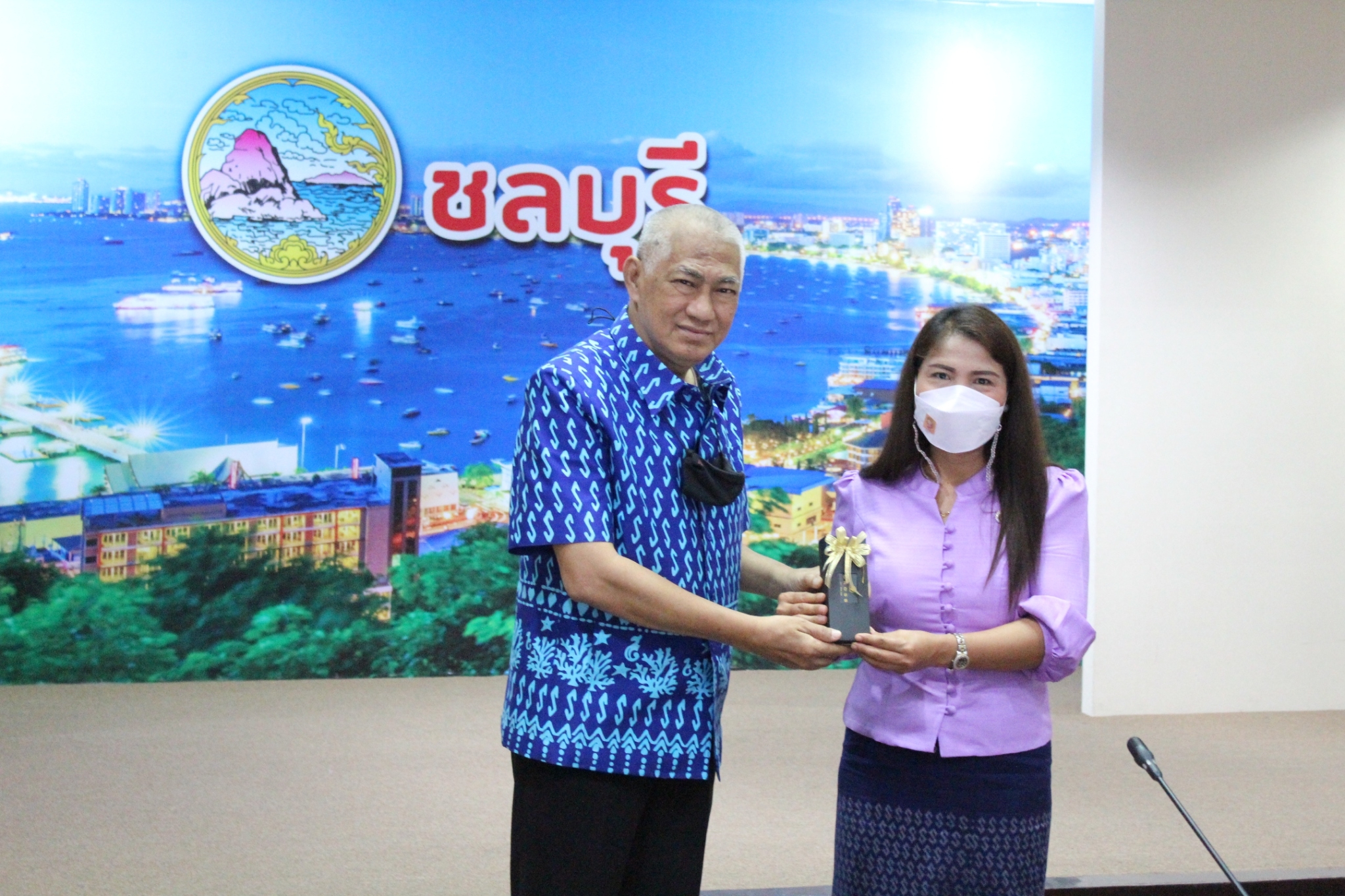 พช.ชลบุรี จัดประชุมเชิงปฏิบัติการการดำเนินงานตามมาตรการปรับปรุงประสิทธิภาพในการปฏิบัติราชการ ประจำปีงบประมาณ พ.ศ. 2565