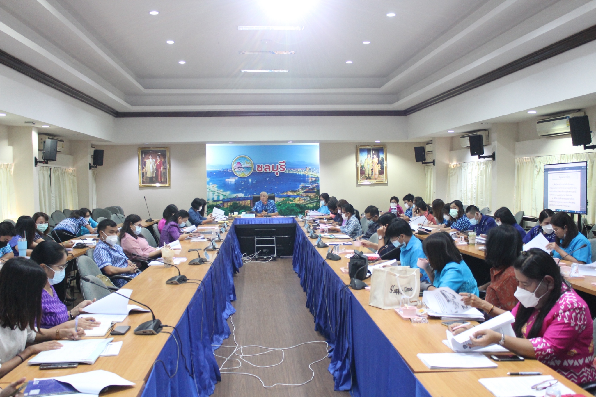 พช.ชลบุรี จัดประชุมเชิงปฏิบัติการการดำเนินงานตามมาตรการปรับปรุงประสิทธิภาพในการปฏิบัติราชการ ประจำปีงบประมาณ พ.ศ. 2565