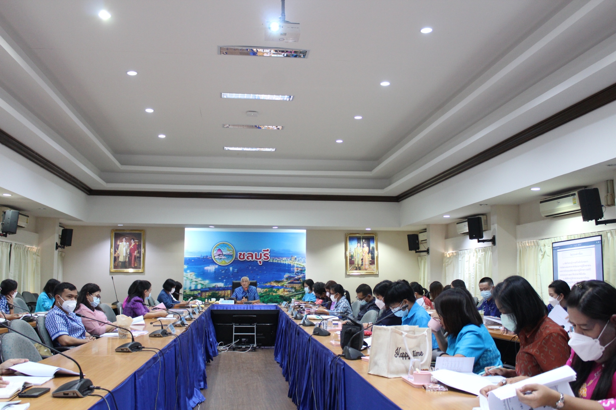 พช.ชลบุรี จัดประชุมเชิงปฏิบัติการการดำเนินงานตามมาตรการปรับปรุงประสิทธิภาพในการปฏิบัติราชการ ประจำปีงบประมาณ พ.ศ. 2565