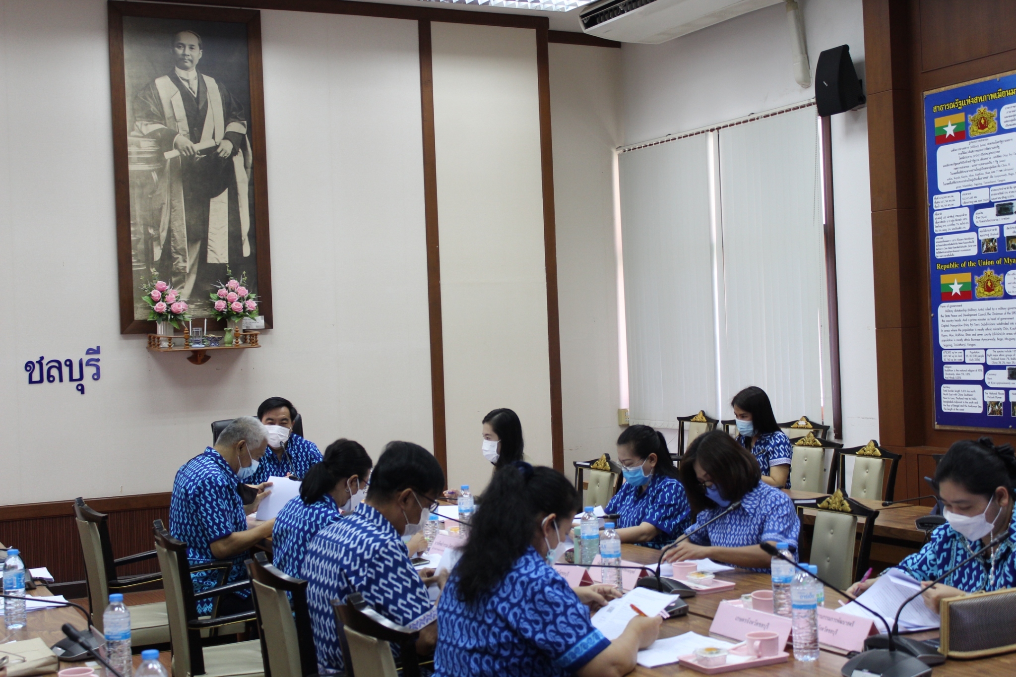 การประชุมคณะอนุกรรมการบริหารกองทุนพัฒนาบทบาทสตรีจังหวัดชลบุรี ครั้งที่ 3/2565