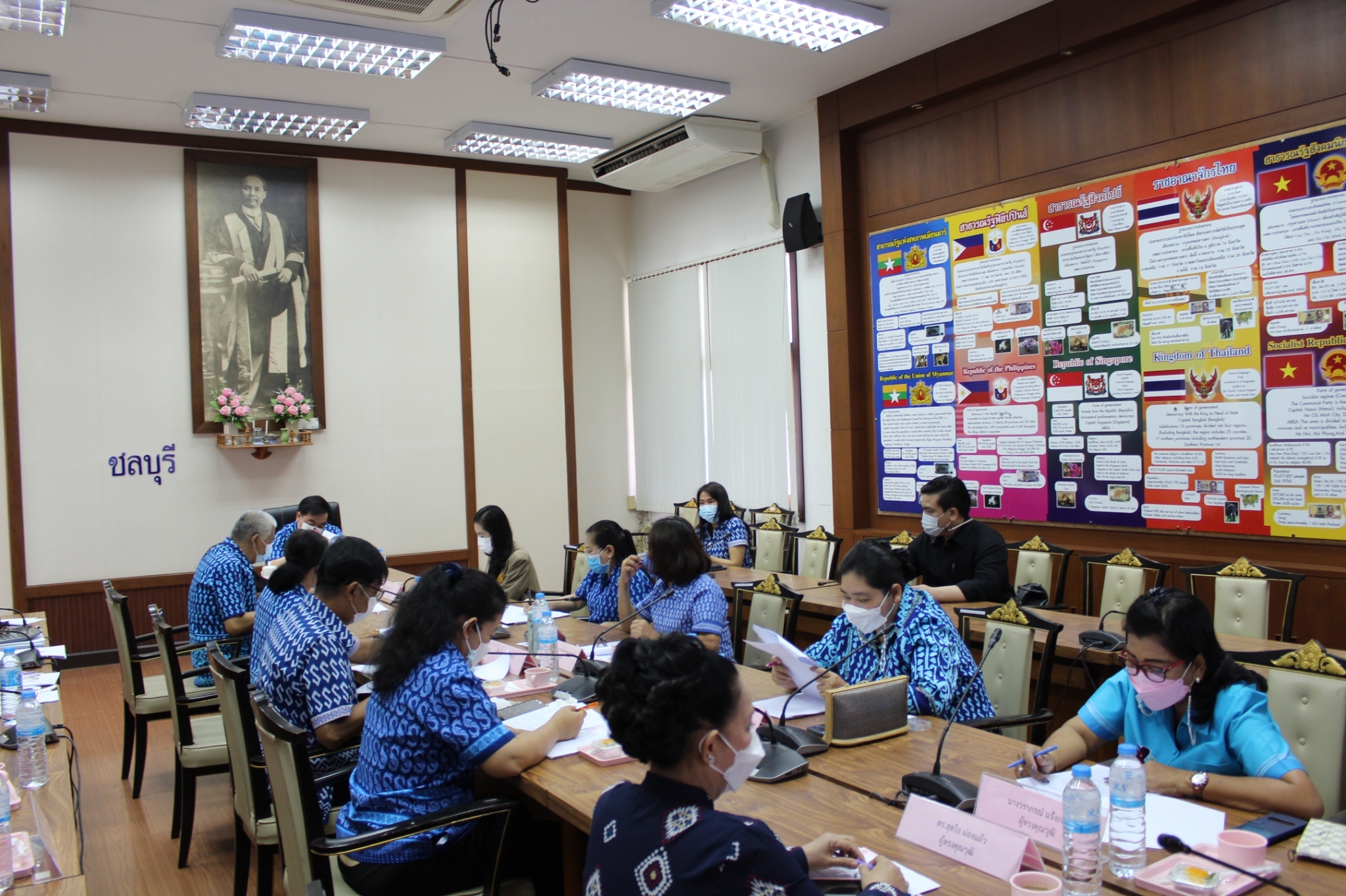 การประชุมคณะอนุกรรมการบริหารกองทุนพัฒนาบทบาทสตรีจังหวัดชลบุรี ครั้งที่ 3/2565