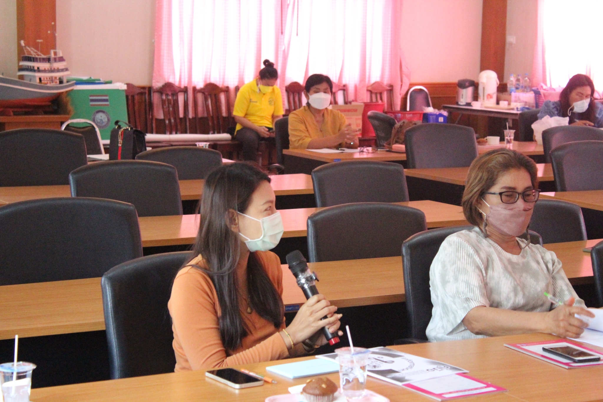 สพจ.ชลบุรี จัดประชุมเตรียมความพร้อมการจัดทำสารสนเทศตำบลต้นแบบเพื่อพัฒนาคุณภาพชีวิต ต.แสมสาร อ.สัตหีบ