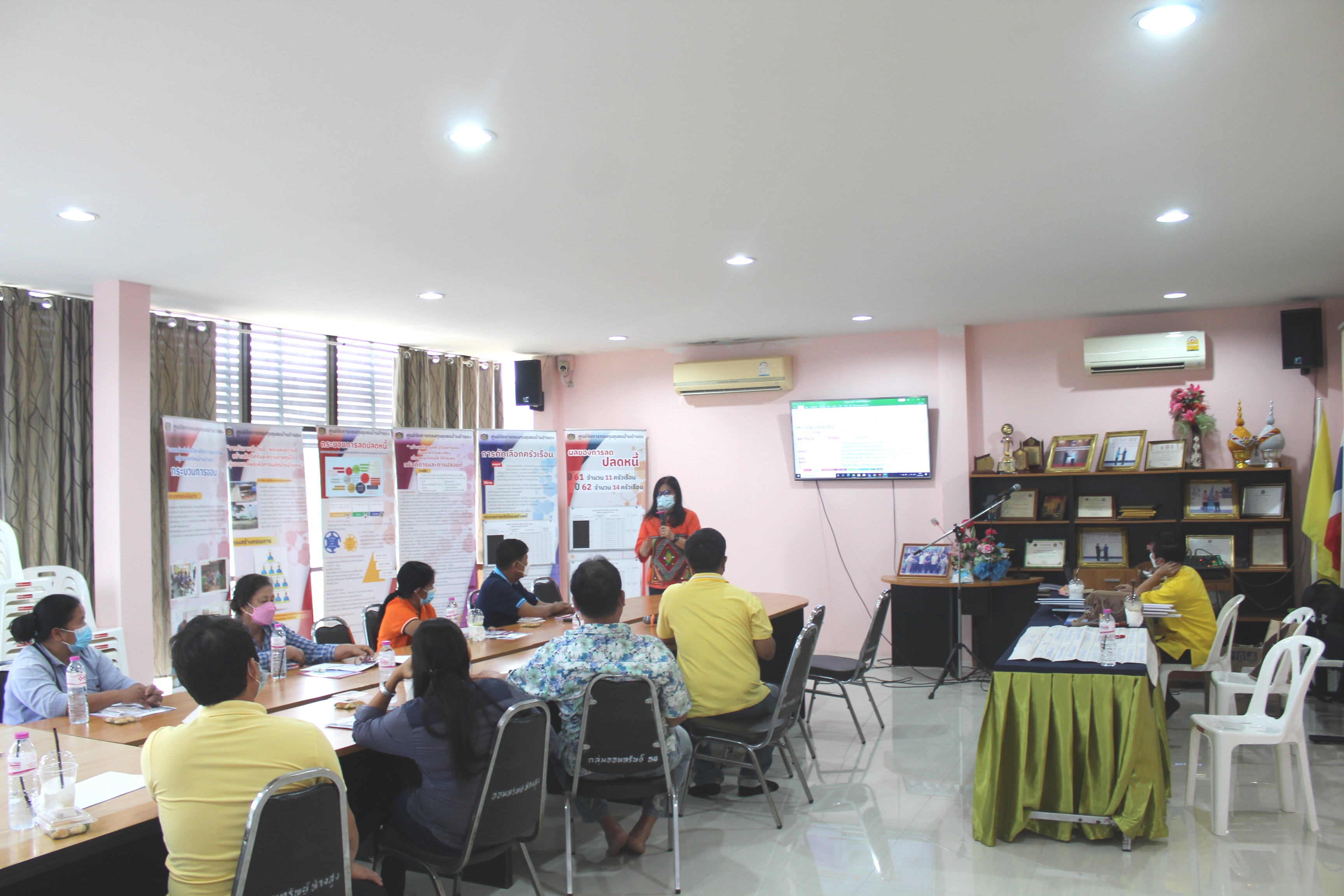 สพจ.ชลบุรี จัดประชุมเตรียมความพร้อมการจัดทำสารสนเทศตำบลต้นแบบเพื่อพัฒนาคุณภาพชีวิต ตำบลห้างสูง อำเภอหนองใหญ่