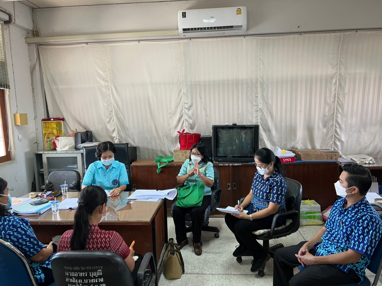 สพจ.ชลบุรี ลงพื้นที่ติดตามสนับสนุนและเยี่ยมครัวเรือนยากจนเป้าหมายอำเภอพานทอง