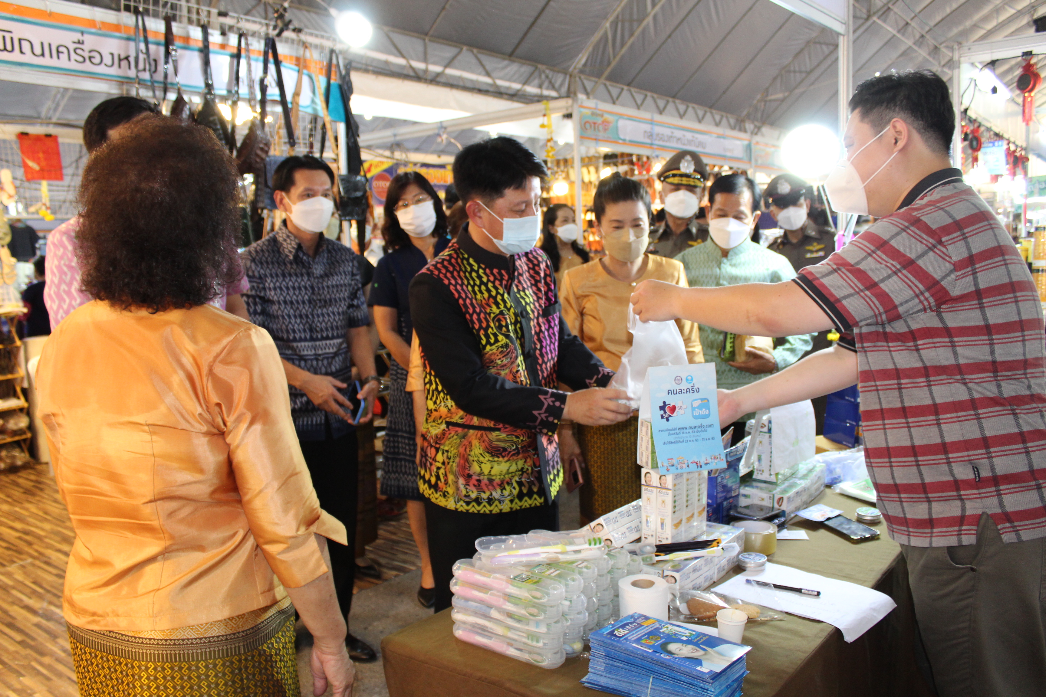 ผวจ.ชลบุรี เป็นประธานเปิดงาน “OTOP CHONBURI FAIR 2022”