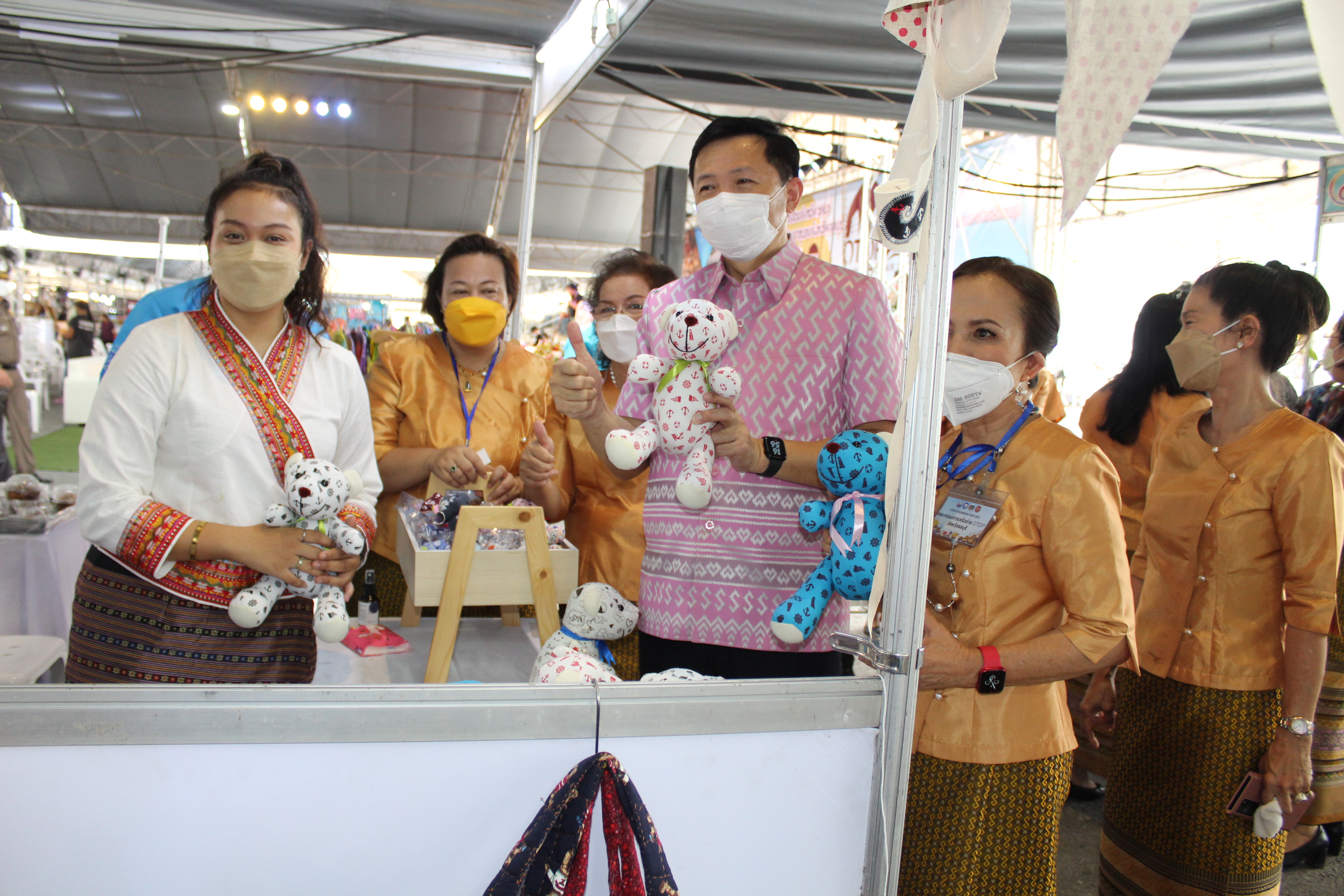 ผวจ.ชลบุรี เป็นประธานเปิดงาน “OTOP CHONBURI FAIR 2022”