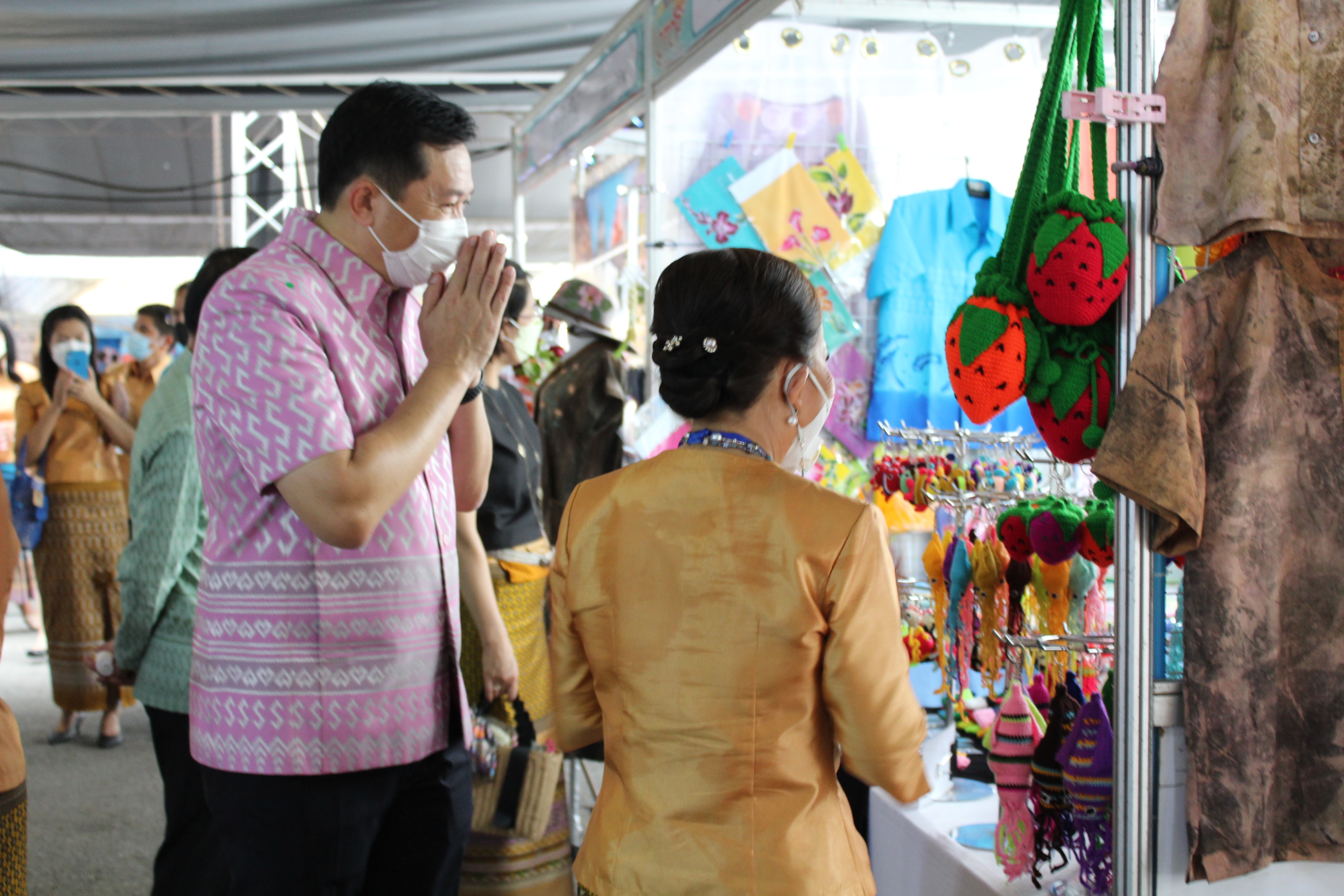 ผวจ.ชลบุรี เป็นประธานเปิดงาน “OTOP CHONBURI FAIR 2022”