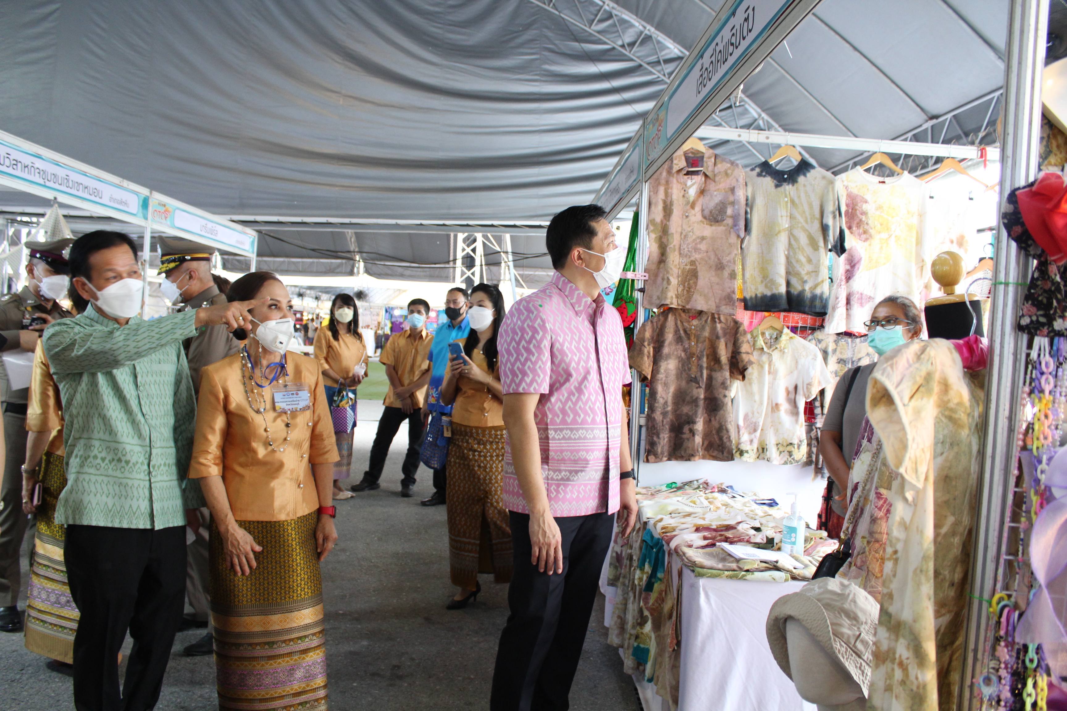 ผวจ.ชลบุรี เป็นประธานเปิดงาน “OTOP CHONBURI FAIR 2022”