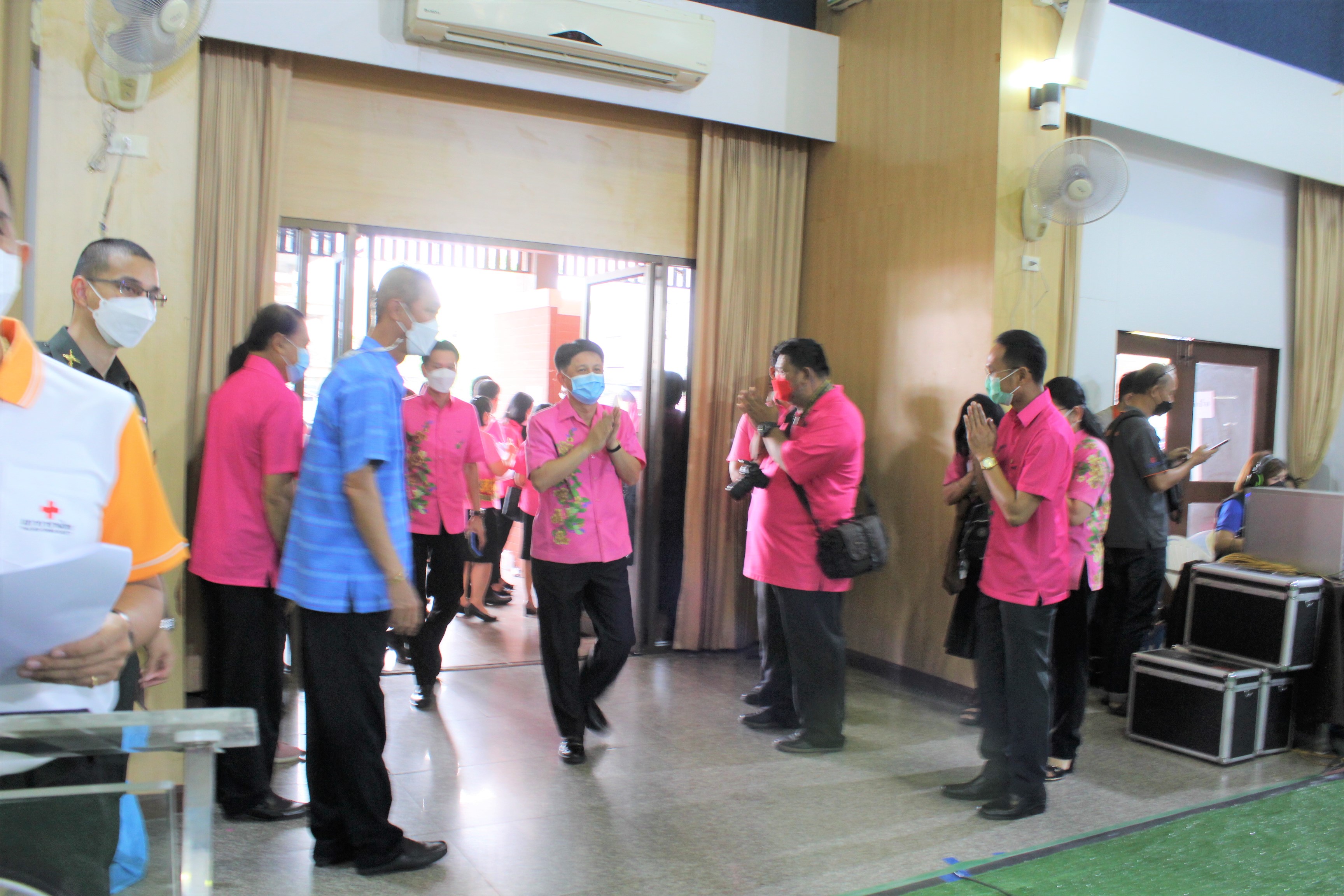 จังหวัดชลบุรี จัดงาน “วันรวมน้ำใจ” กาชาดจังหวัดชลบุรี