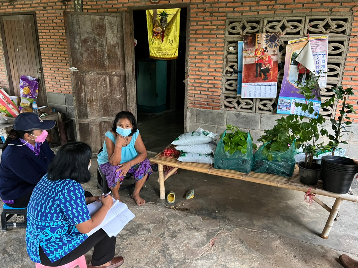 สพจ.ชลบุรี ลงพื้นที่ติดตามสนับสนุนและเยี่ยมครัวเรือนยากจนเป้าหมายอำเภอหนองใหญ่