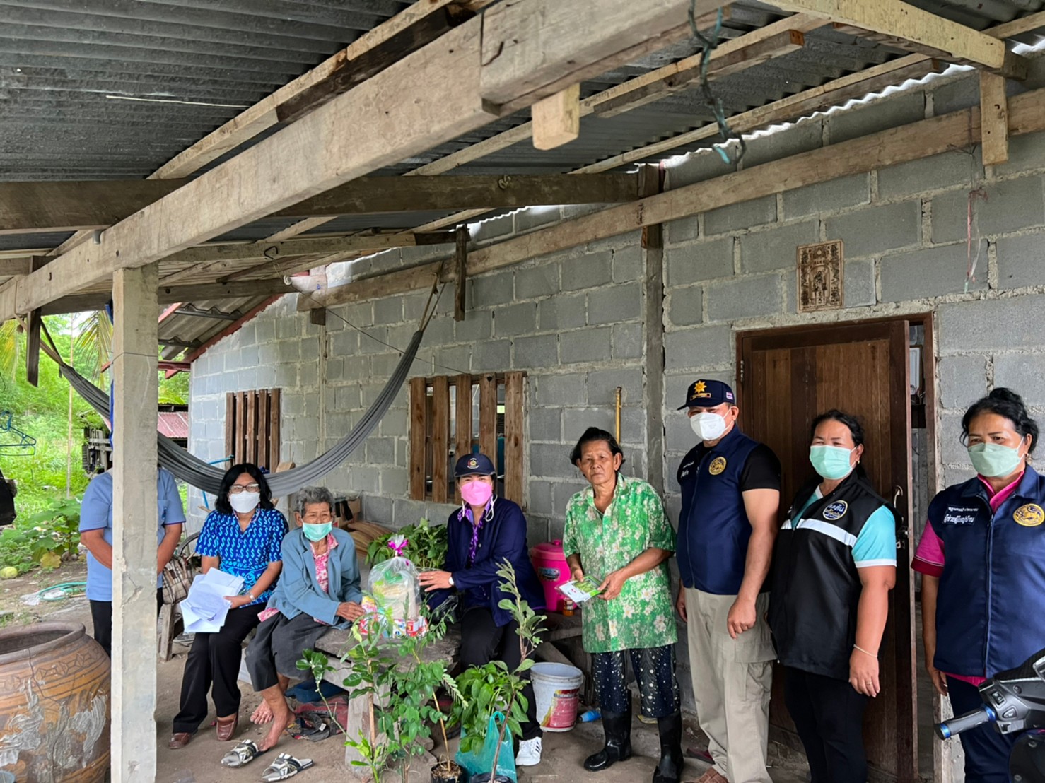 สพจ.ชลบุรี ลงพื้นที่ติดตามสนับสนุนและเยี่ยมครัวเรือนยากจนเป้าหมายอำเภอหนองใหญ่