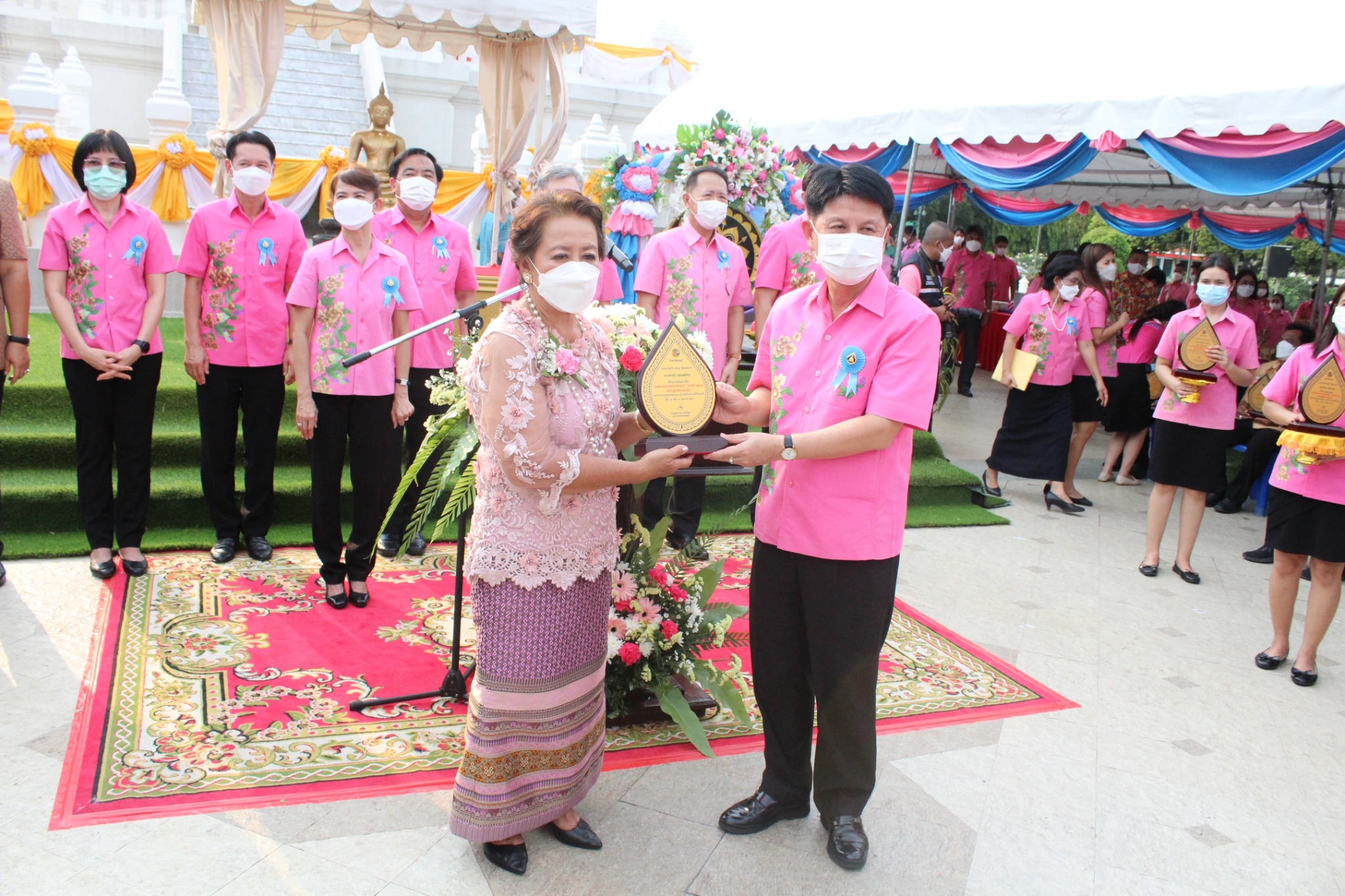 ผู้ว่าราชการจังหวัดชลบุรี เปิดงานนมัสการพระพุทธสิหิงค์ฯ และงานสงกรานต์ จังหวัดชลบุรี ประจำปี 2565