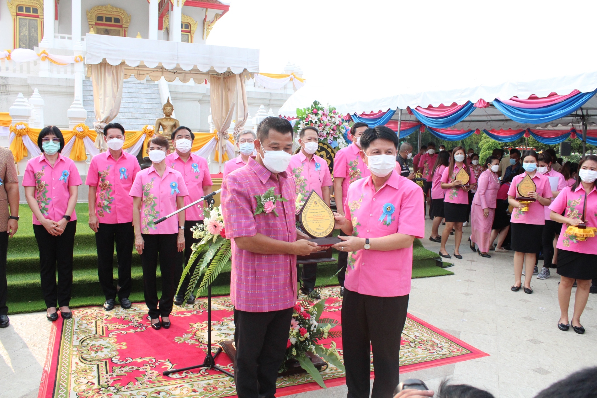 ผู้ว่าราชการจังหวัดชลบุรี เปิดงานนมัสการพระพุทธสิหิงค์ฯ และงานสงกรานต์ จังหวัดชลบุรี ประจำปี 2565