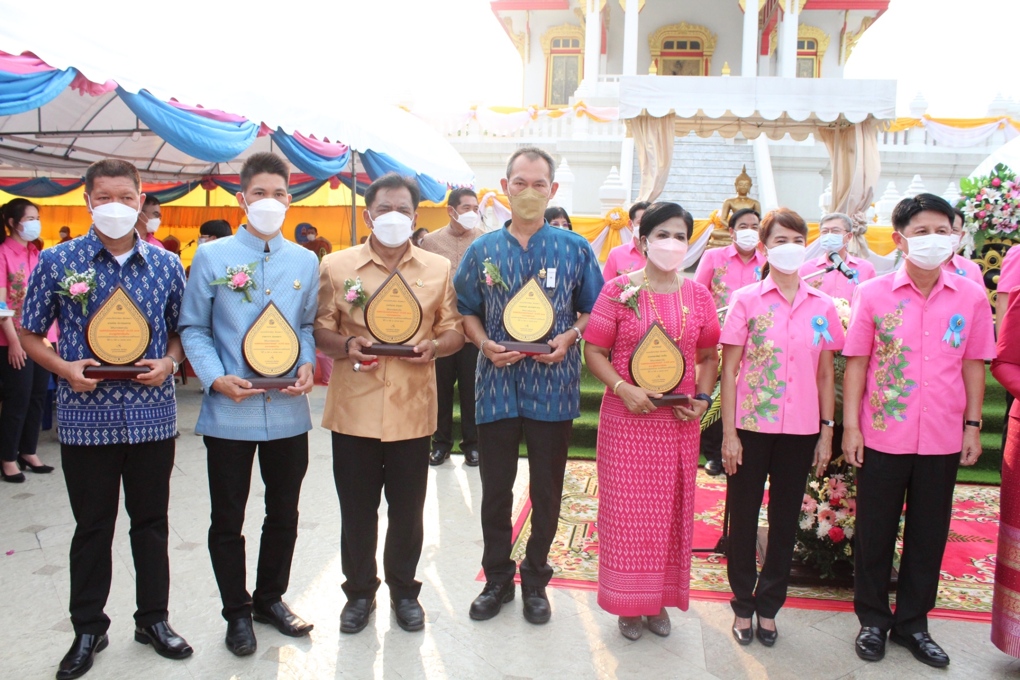 ผู้ว่าราชการจังหวัดชลบุรี เปิดงานนมัสการพระพุทธสิหิงค์ฯ และงานสงกรานต์ จังหวัดชลบุรี ประจำปี 2565