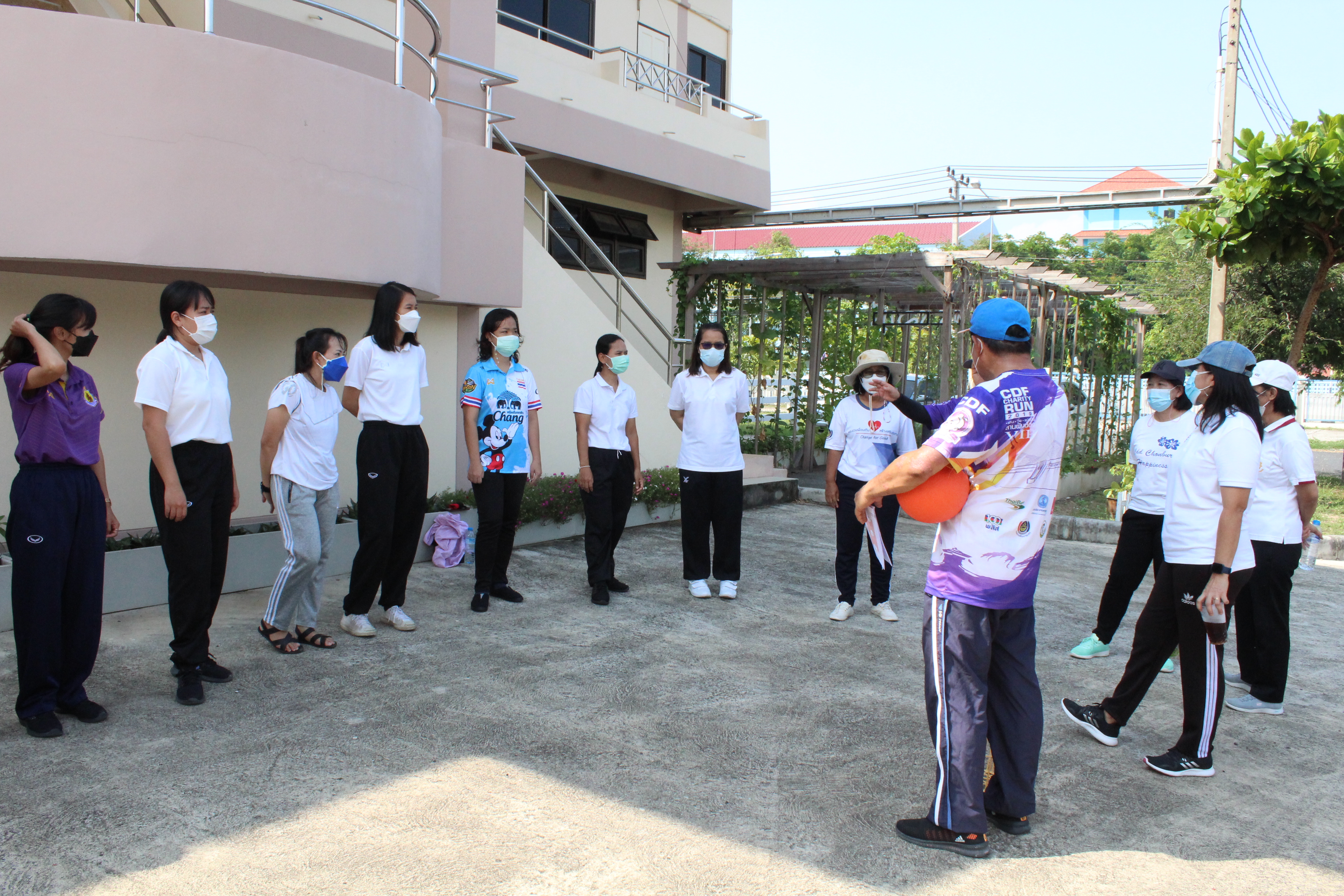 พช.ชลบุรี จัดโครงการแข่งขันกีฬา “สานสัมพันธ์น้องพี่ 60 ปี พช.”