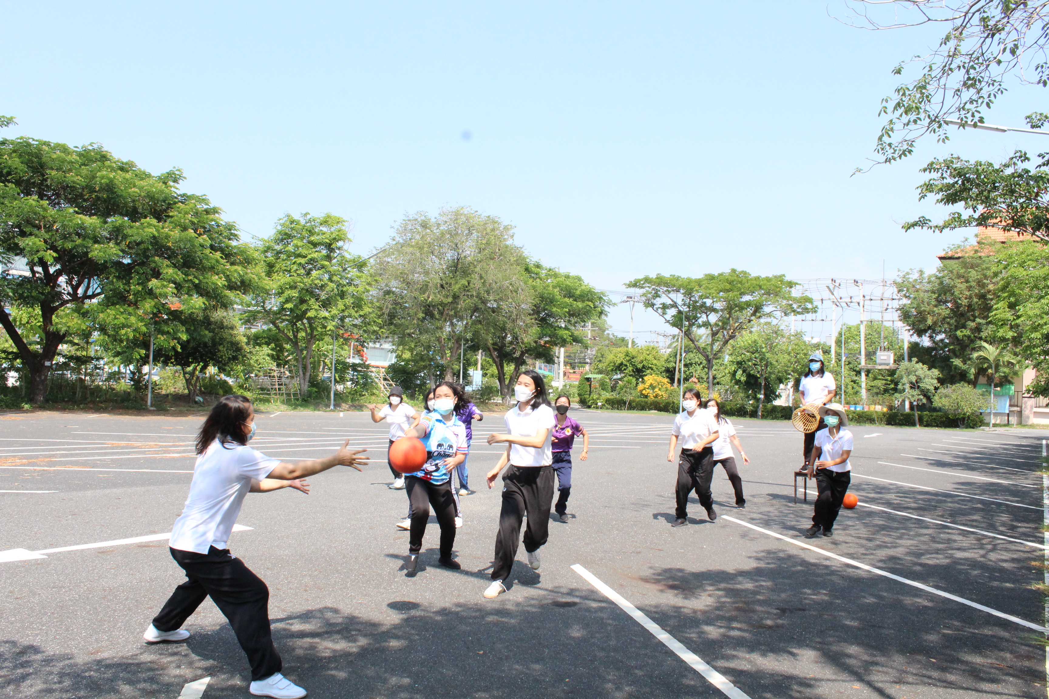 พช.ชลบุรี จัดโครงการแข่งขันกีฬา “สานสัมพันธ์น้องพี่ 60 ปี พช.”