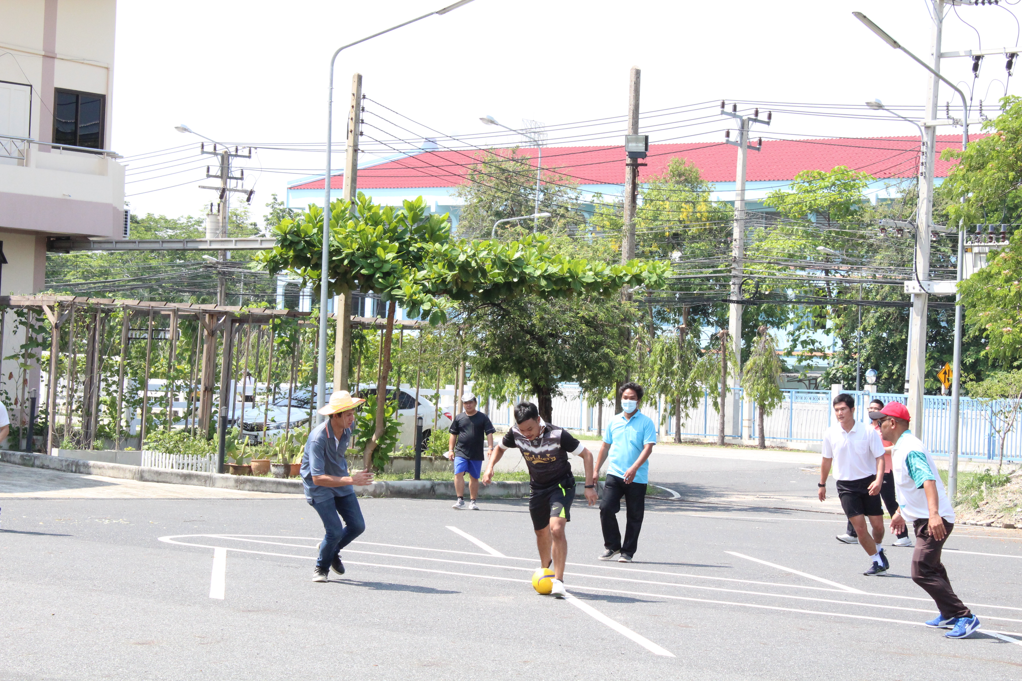 พช.ชลบุรี จัดโครงการแข่งขันกีฬา “สานสัมพันธ์น้องพี่ 60 ปี พช.”