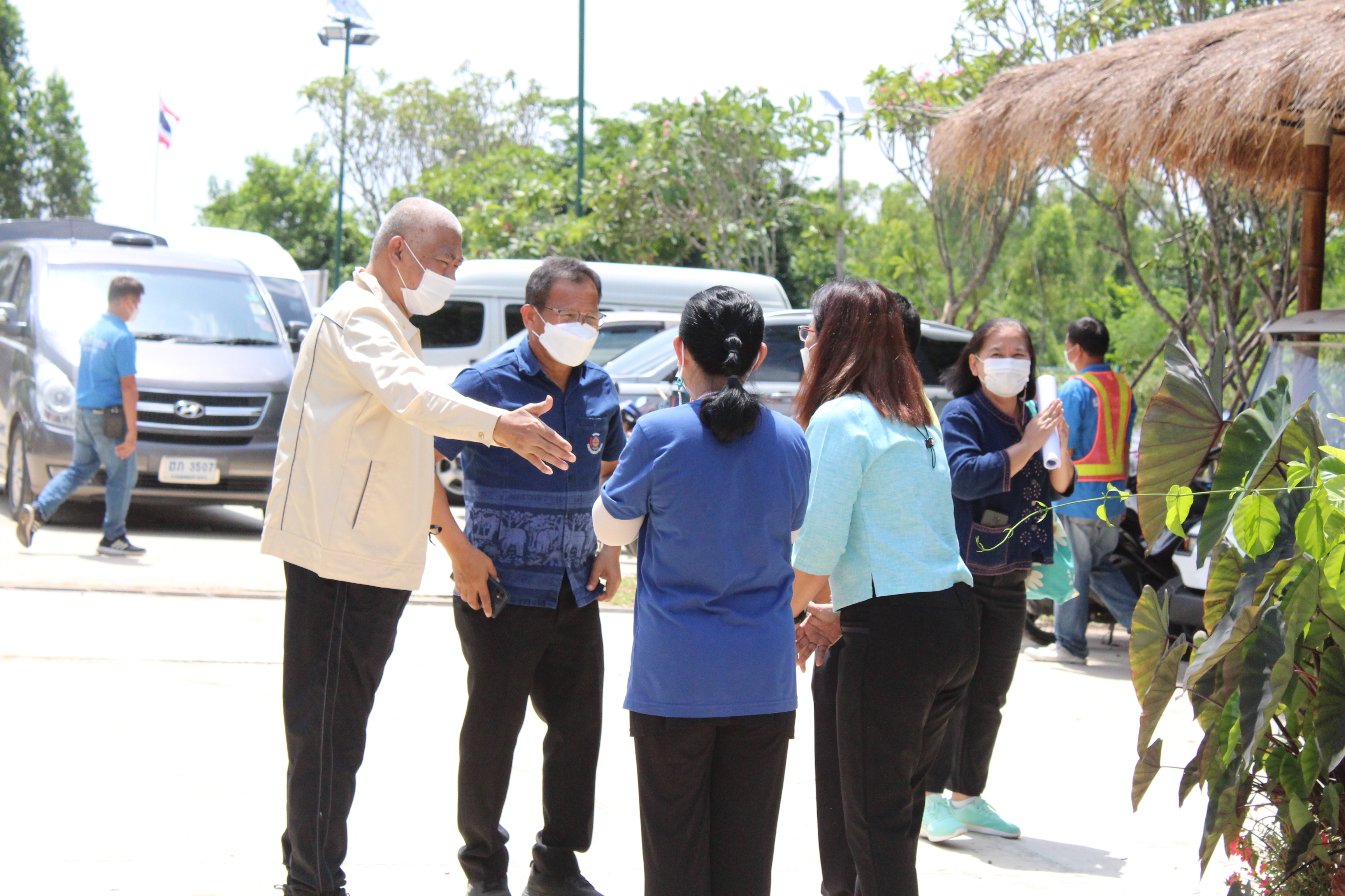 รองอธิบดีกรมการพัฒนาชุมชน ลงพื้นที่ตรวจเยี่ยมผลการดำเนินงานโครงการ “โคก หนอง นา โมเดล”