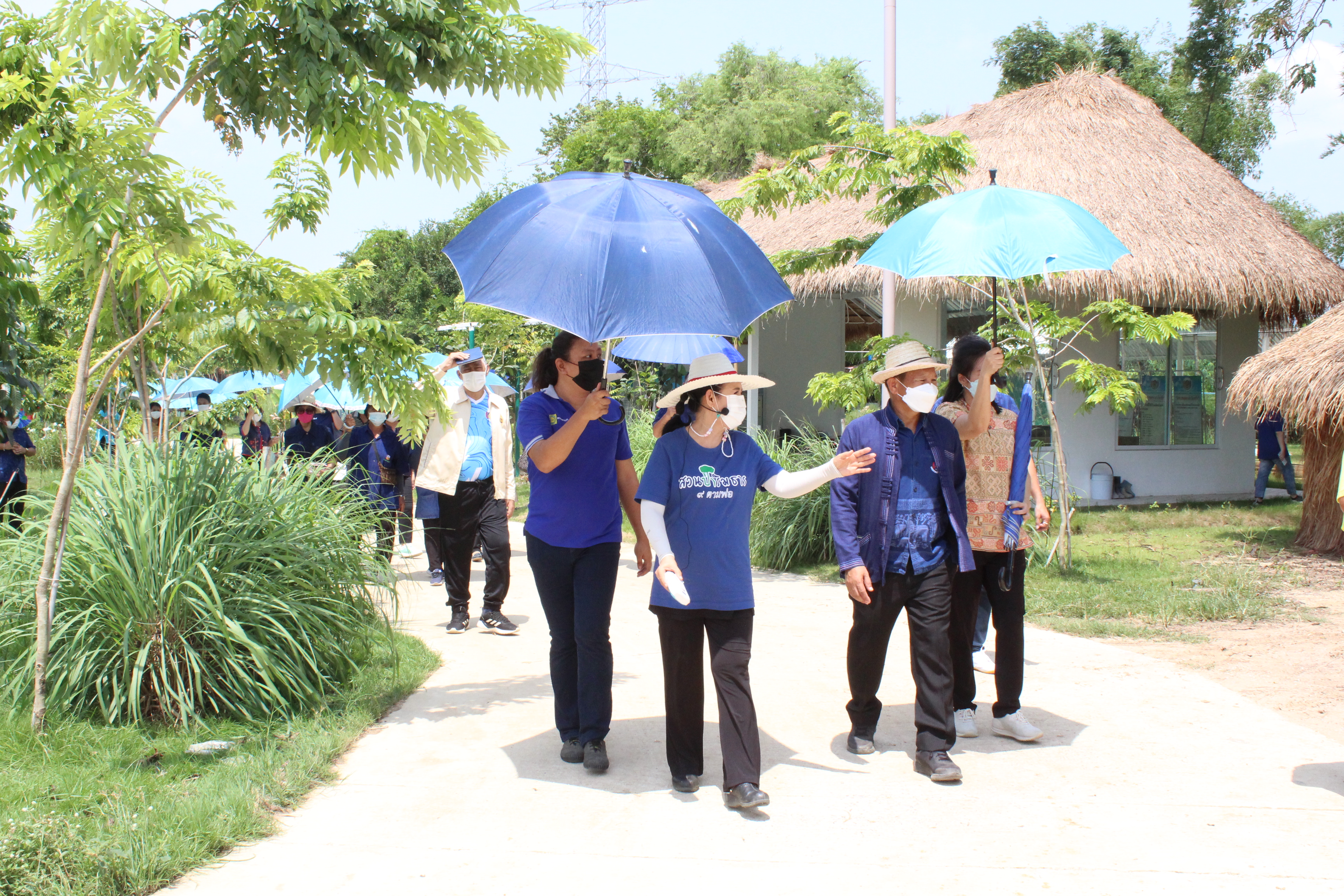 รองอธิบดีกรมการพัฒนาชุมชน ลงพื้นที่ตรวจเยี่ยมผลการดำเนินงานโครงการ “โคก หนอง นา โมเดล”